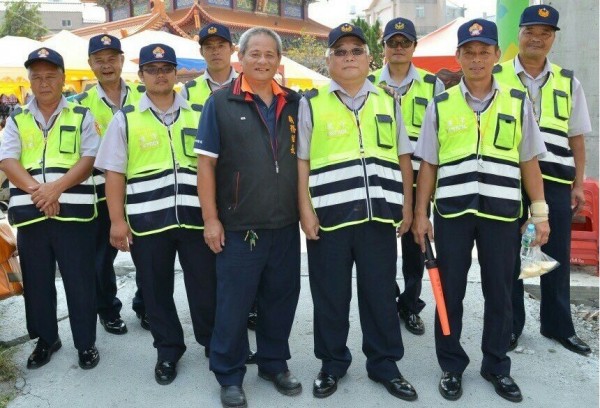 2毒蟲鎖定土地公廟香油錢行竊。