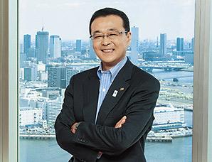日本東芝副社長小林清志因假帳下台。