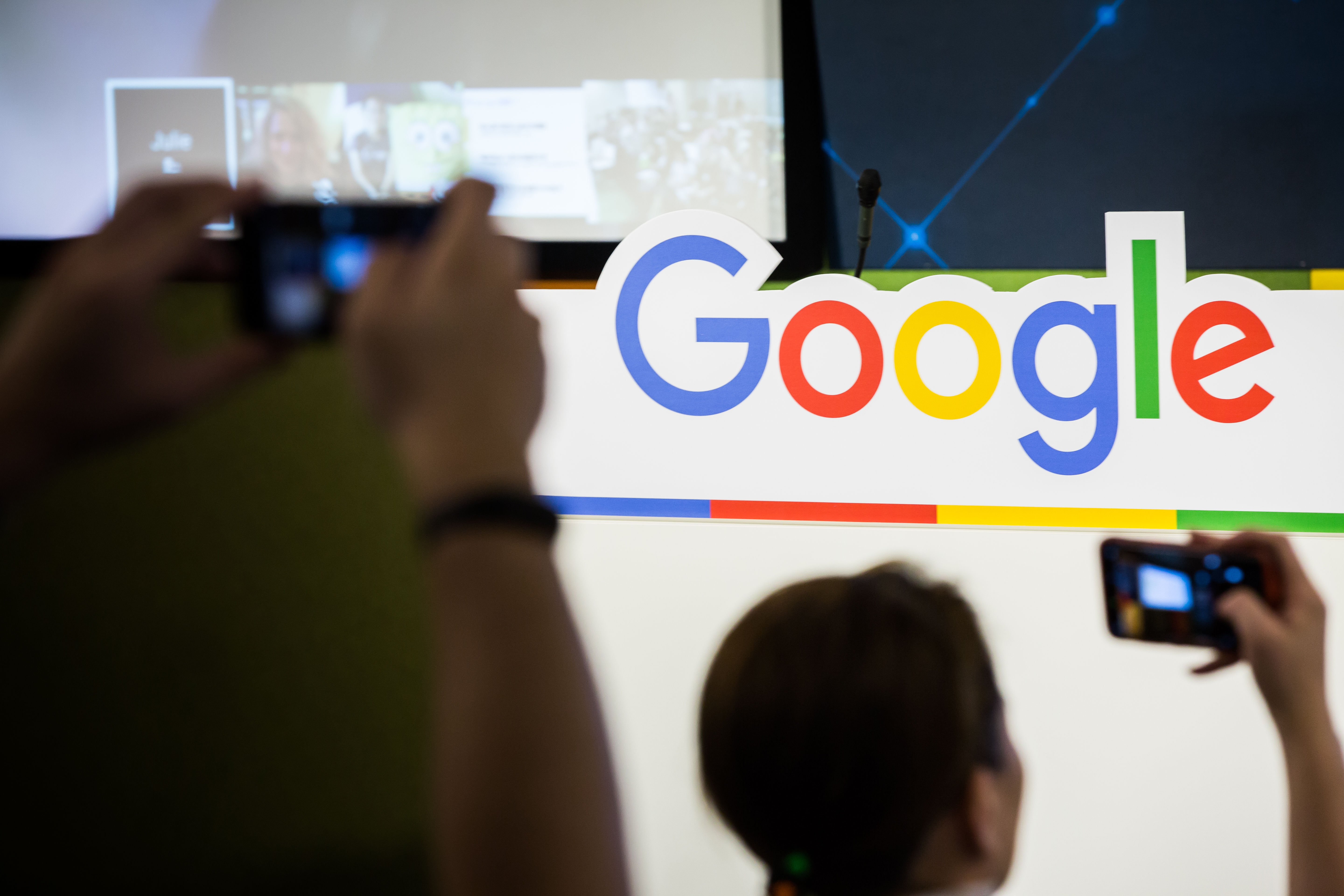 據了解,這次去Google的宏達電員工,將會先領到一筆資遣費。