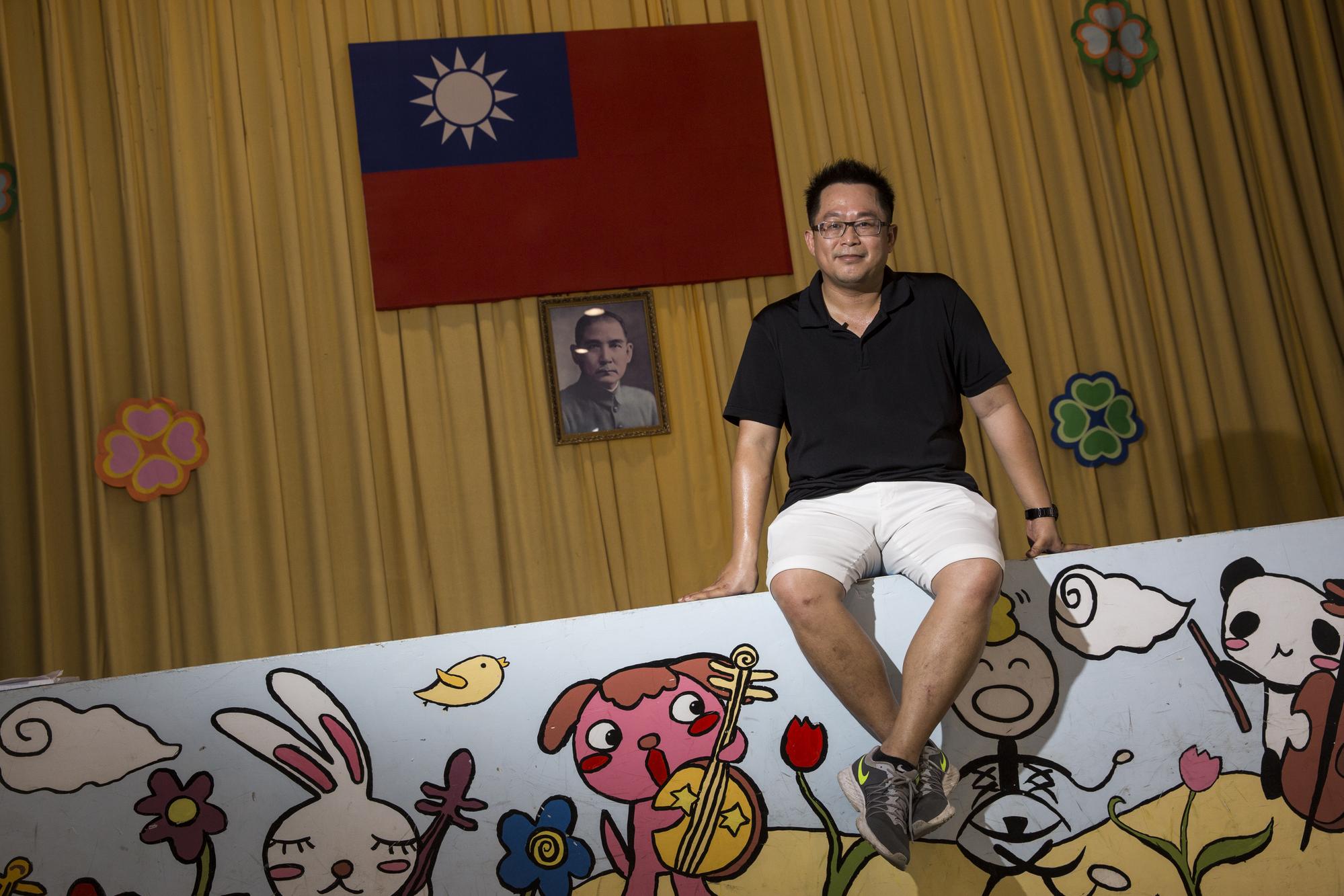 採訪到一半，學生放學了，放學前集合談話，王政忠像是內在有個時鐘，錶都沒看就知道時間到了。
