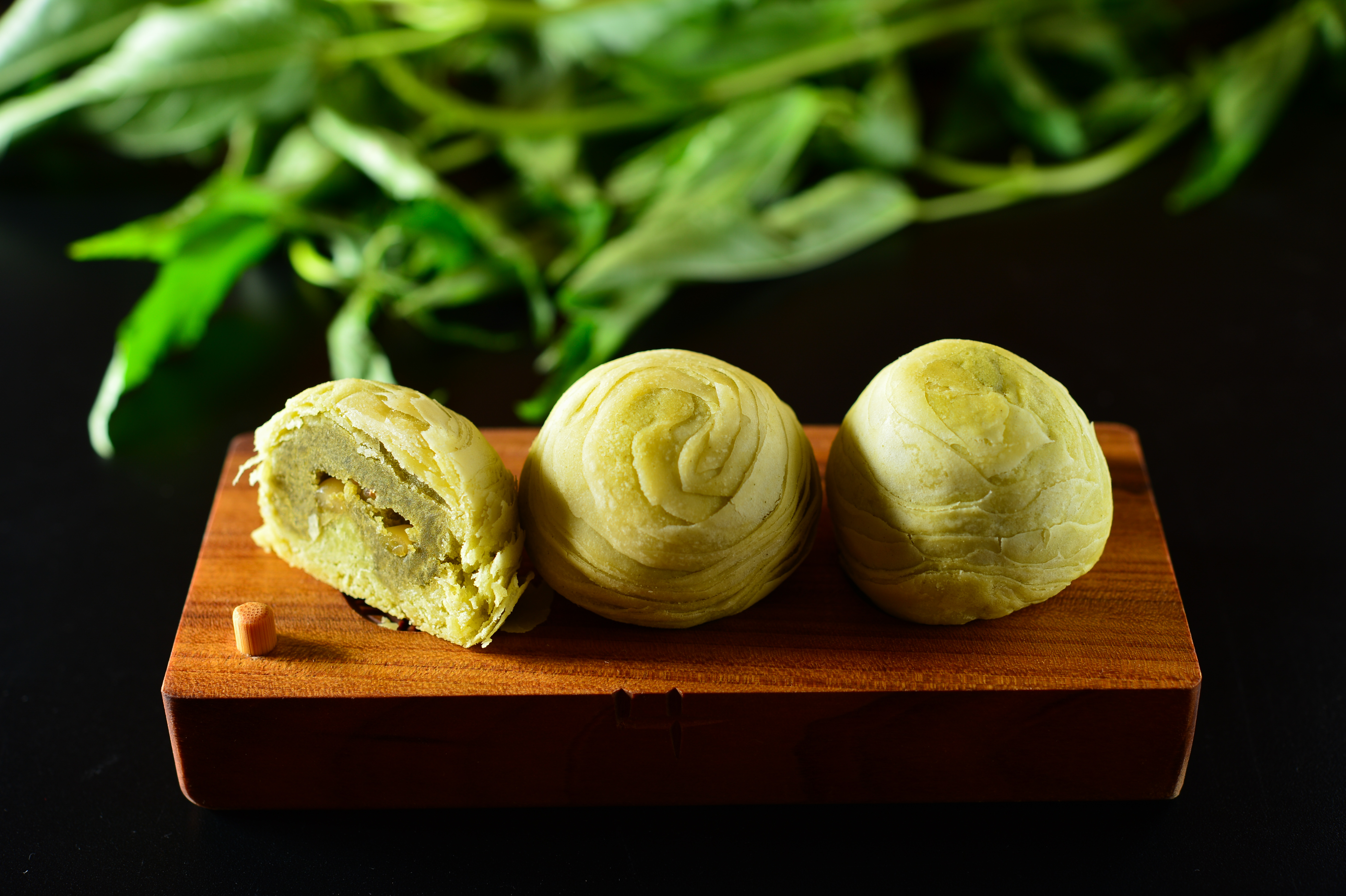 「林金生香」餅鋪把當地特有的農產品麻芛結合老餅，讓老餅華麗轉身，開拓年輕口味的市場。