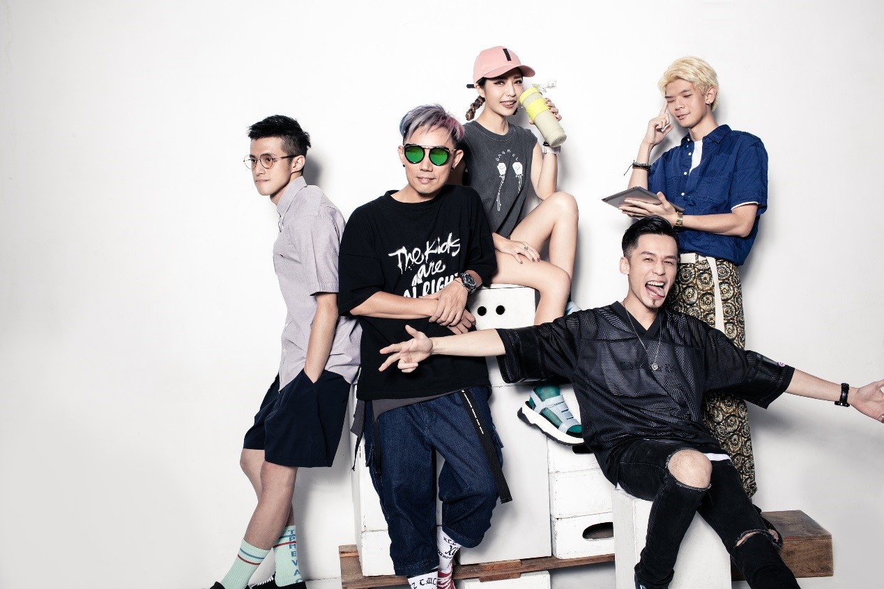 滾石電音將以五組DJ:鄭平(由左至右)、Mykal(林哲儀)、MixyMÖ、DJ GORUND、Slamer為主,推出《滾石電音超大聲》系列。(滾石電音提供)