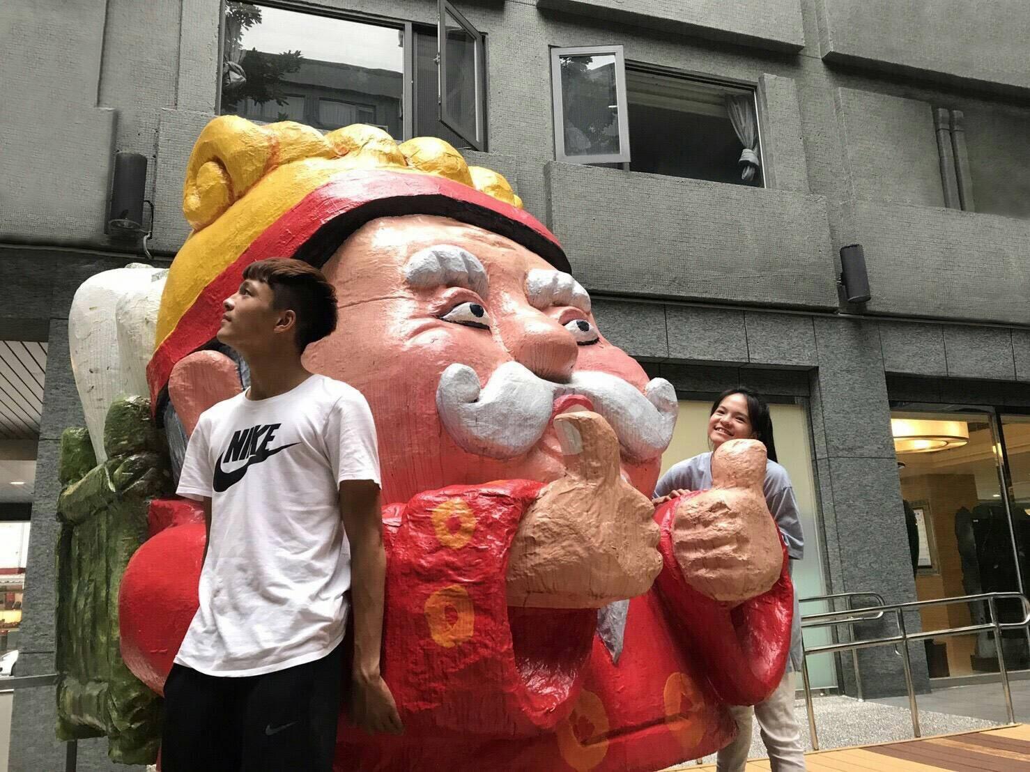 漫畫家敖幼祥設計的Q版土地公,是「花蓮富野渡假酒店」的明星人物。