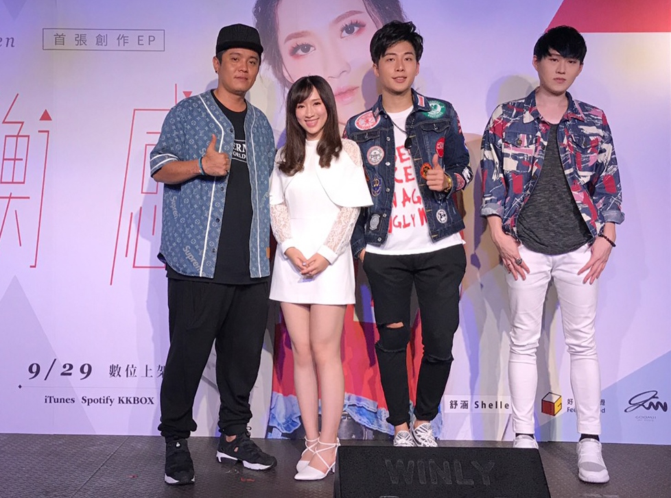 舒涵17直播的同事倪耐斯（左起）、李建軒及張祠語現身發片記者會站台。