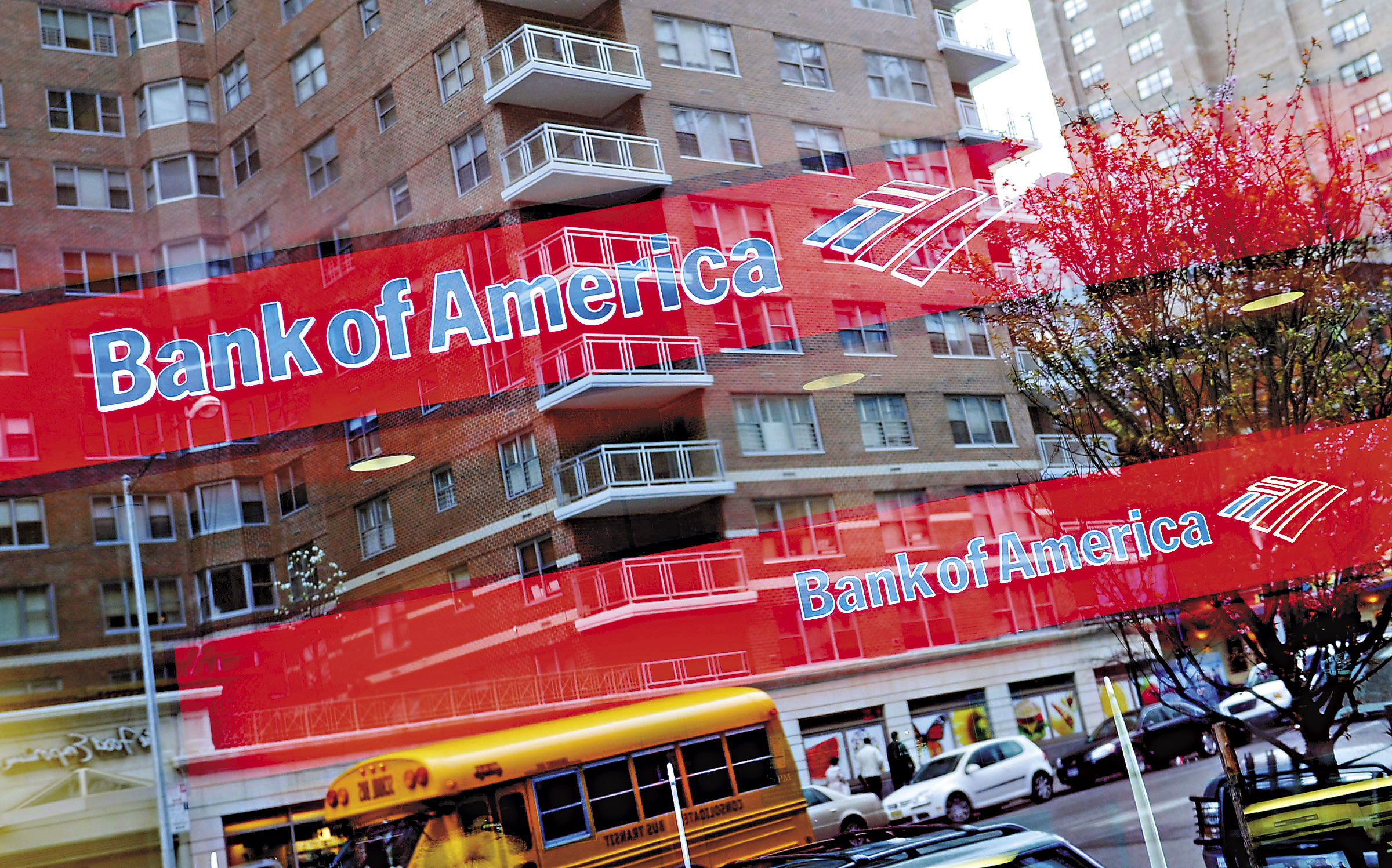 近年美國房貸、車貸與學生貸款規模大幅成長，由於儲蓄率位於低水準，未來實質利率上升，這些債務恐很快面臨違約風險。（東方IC）