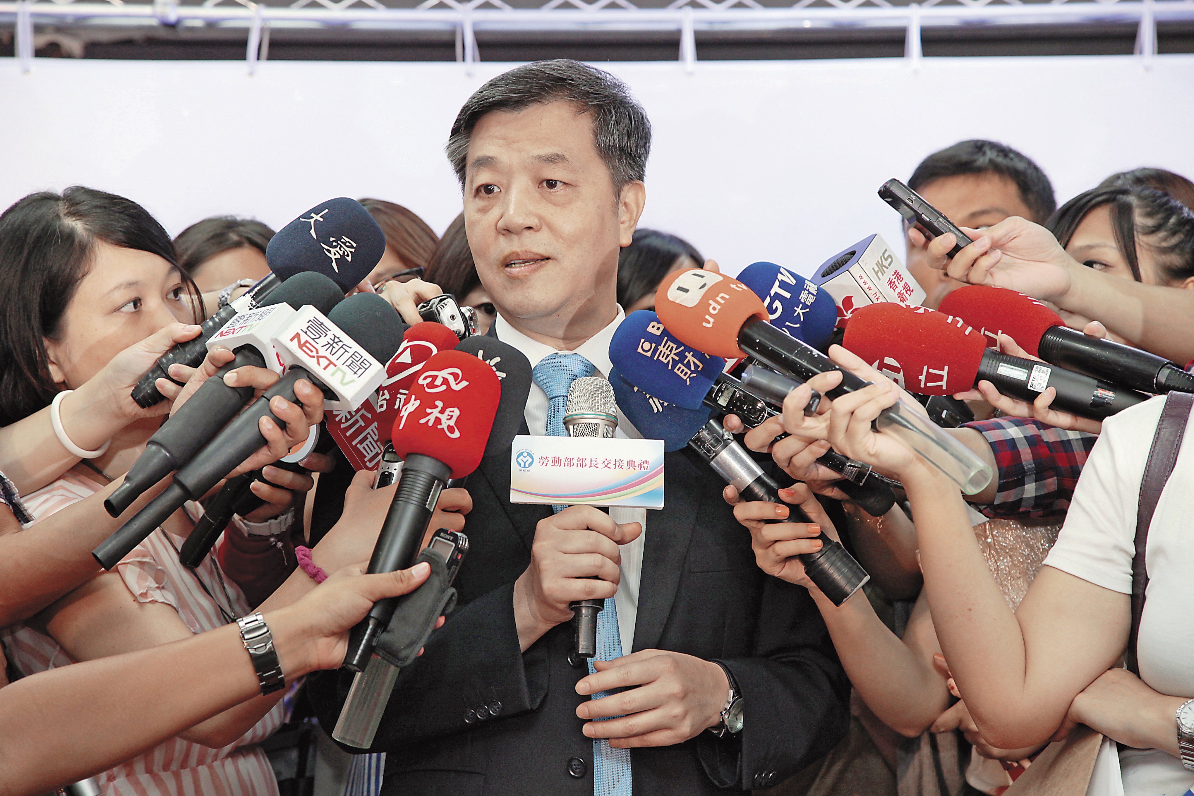 勞動部前部長陳雄文（圖）任內聘劉進發擔任就安基金管理會委員。（翻攝勞動部官網）