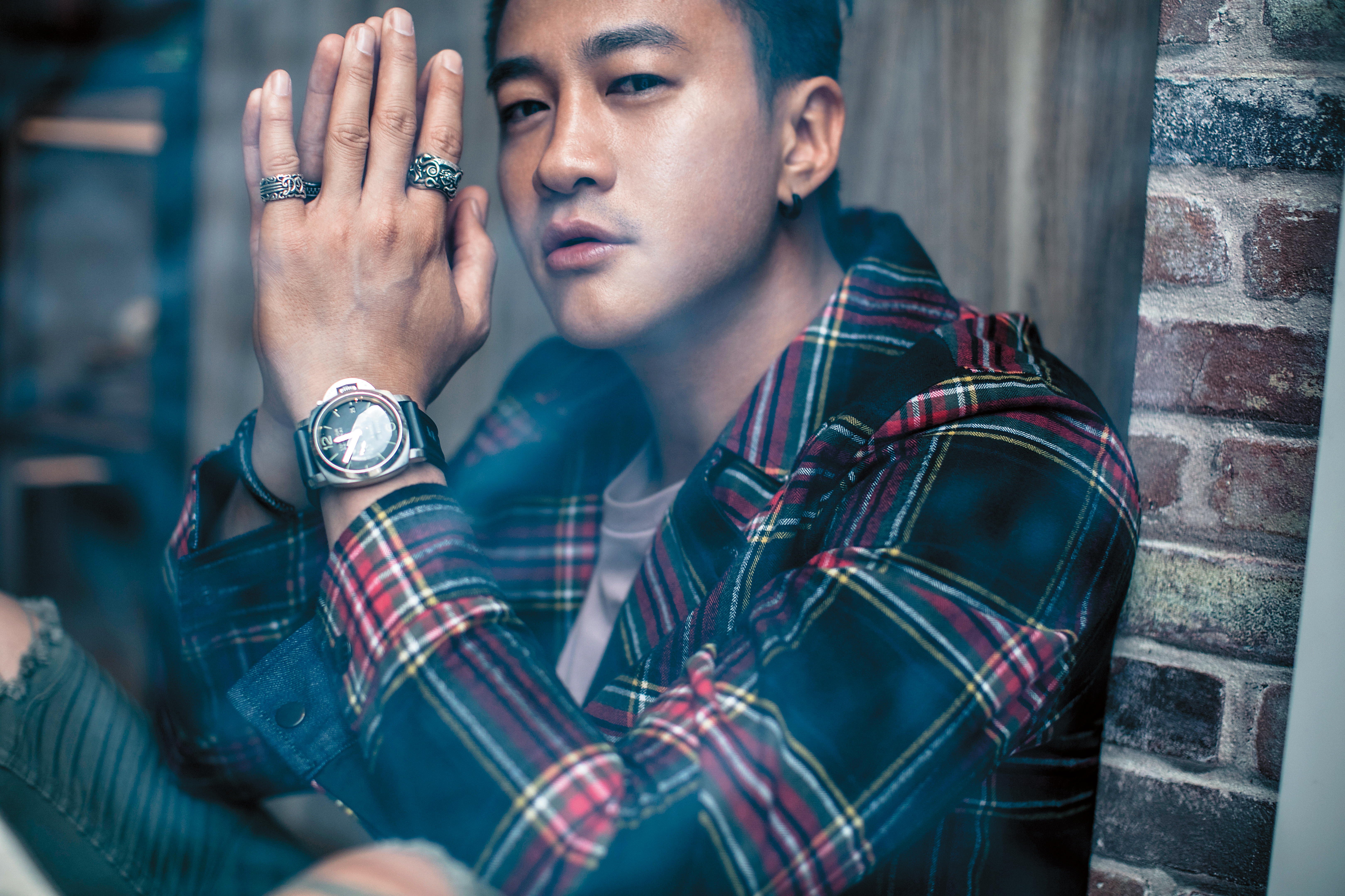 何潤東本人也愛不經意之間的細膩，「我會記得我老婆說過的一些東西，想做的一些事情，就很像吳聘講的一些東西，周瑩會記一輩子。」