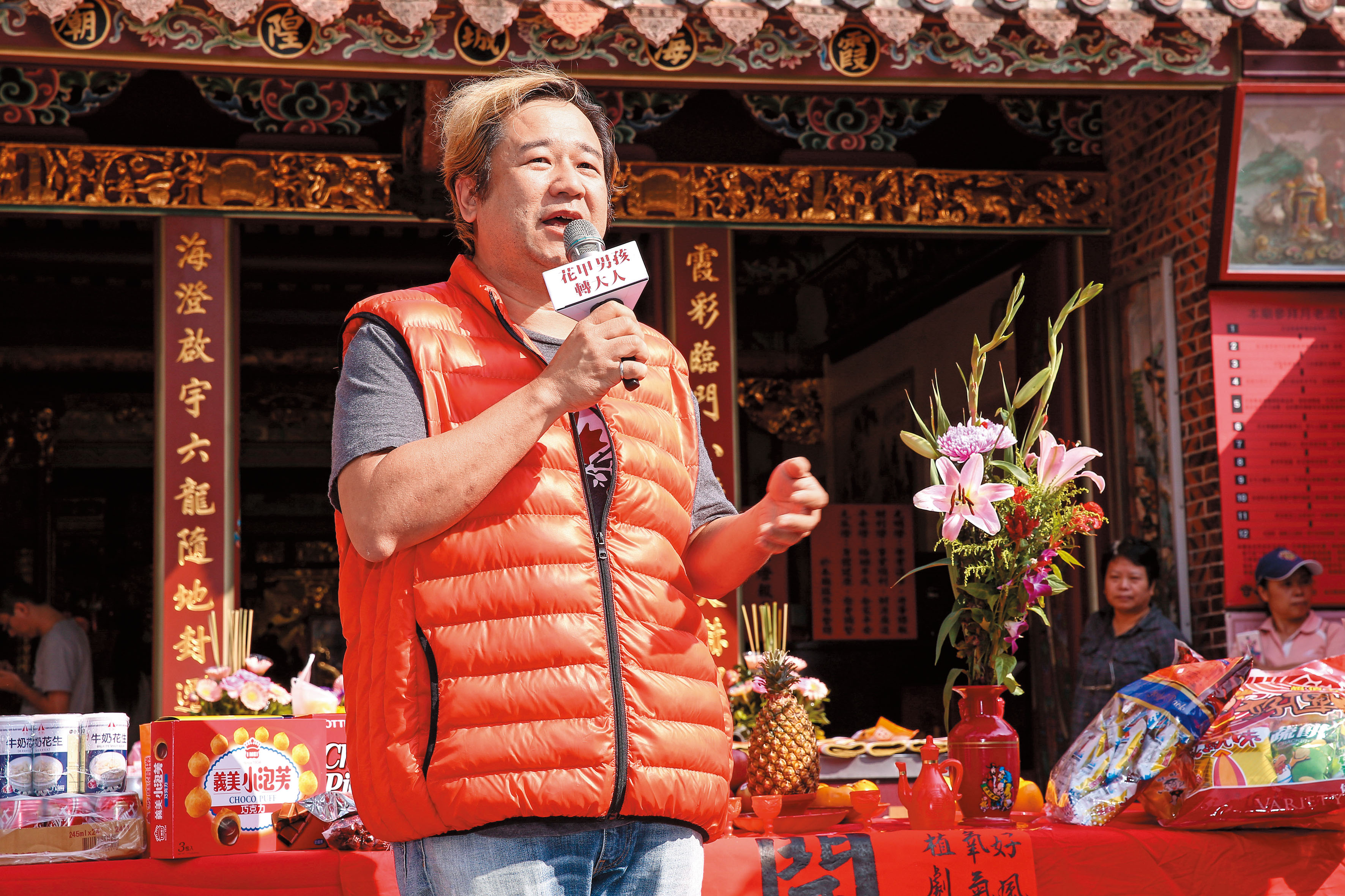 瞿友寧雖然電視劇有不少代表作,但之前電影《親愛的奶奶》,票房跟口碑都差強人意。