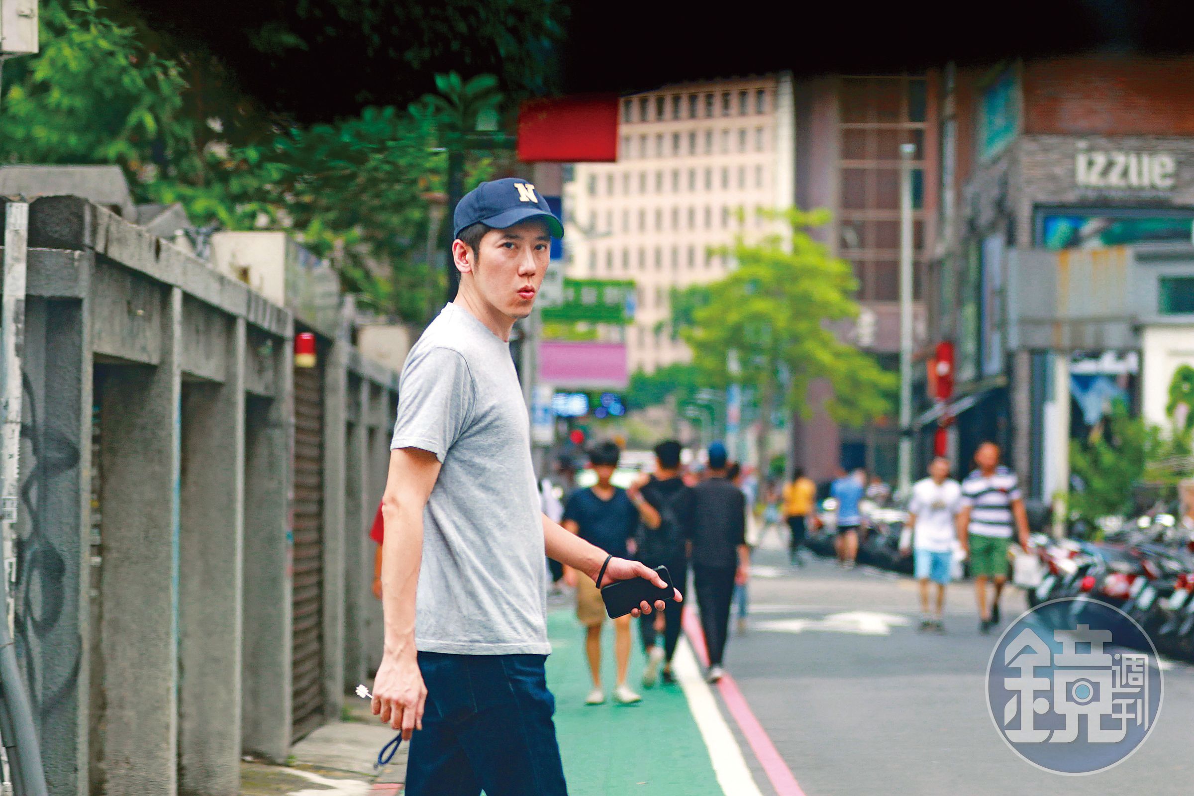 林逸欣和男友Tony交往快2年，外傳兩人將閃婚，男方9月10日被拍到現身女方住處附近。