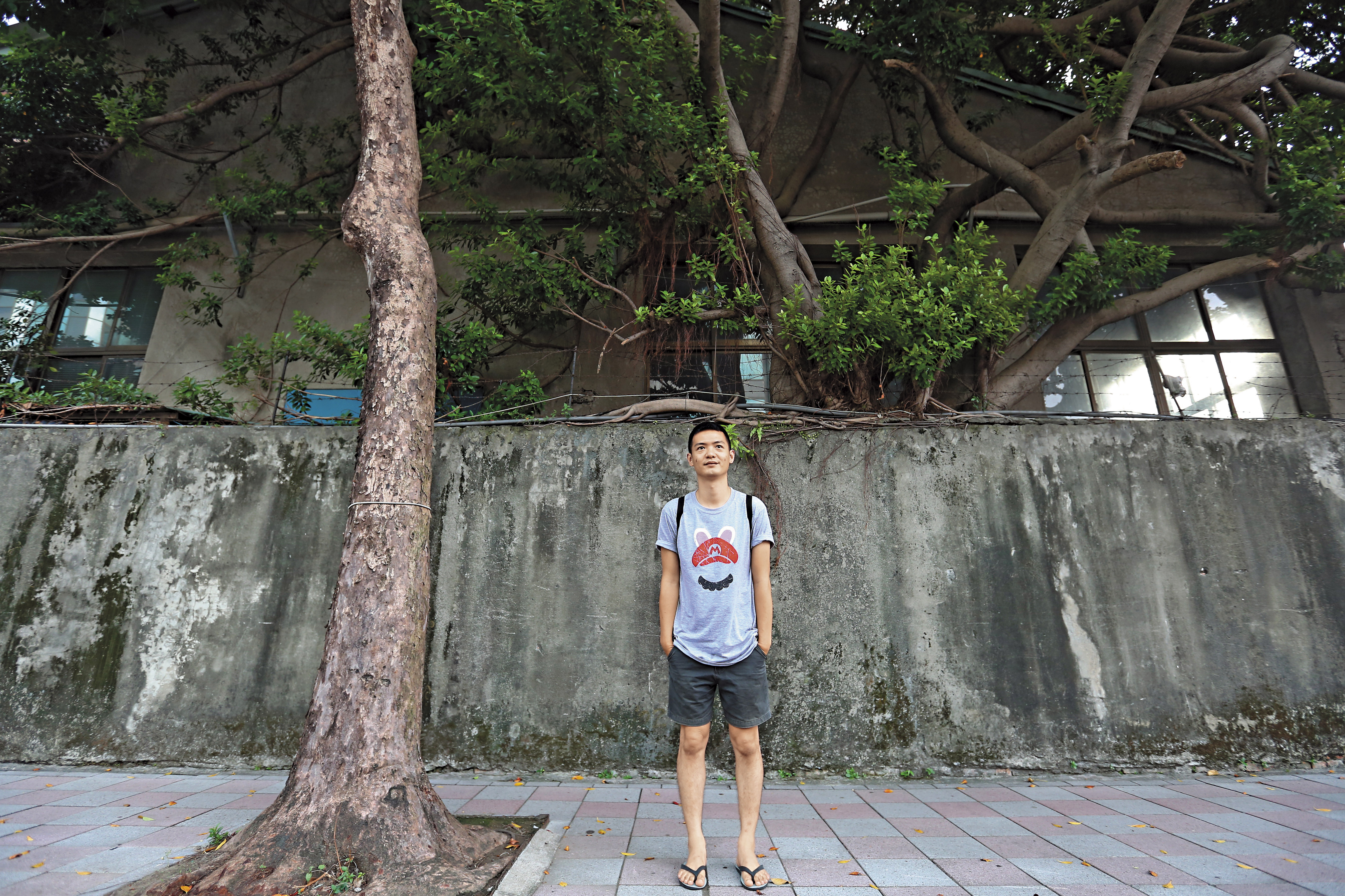 經歷四段感情，Lanmo發現自己總是會被經歷過創傷的人所吸引。回想起來，也許跟母親連續兩段婚姻的失敗有關。