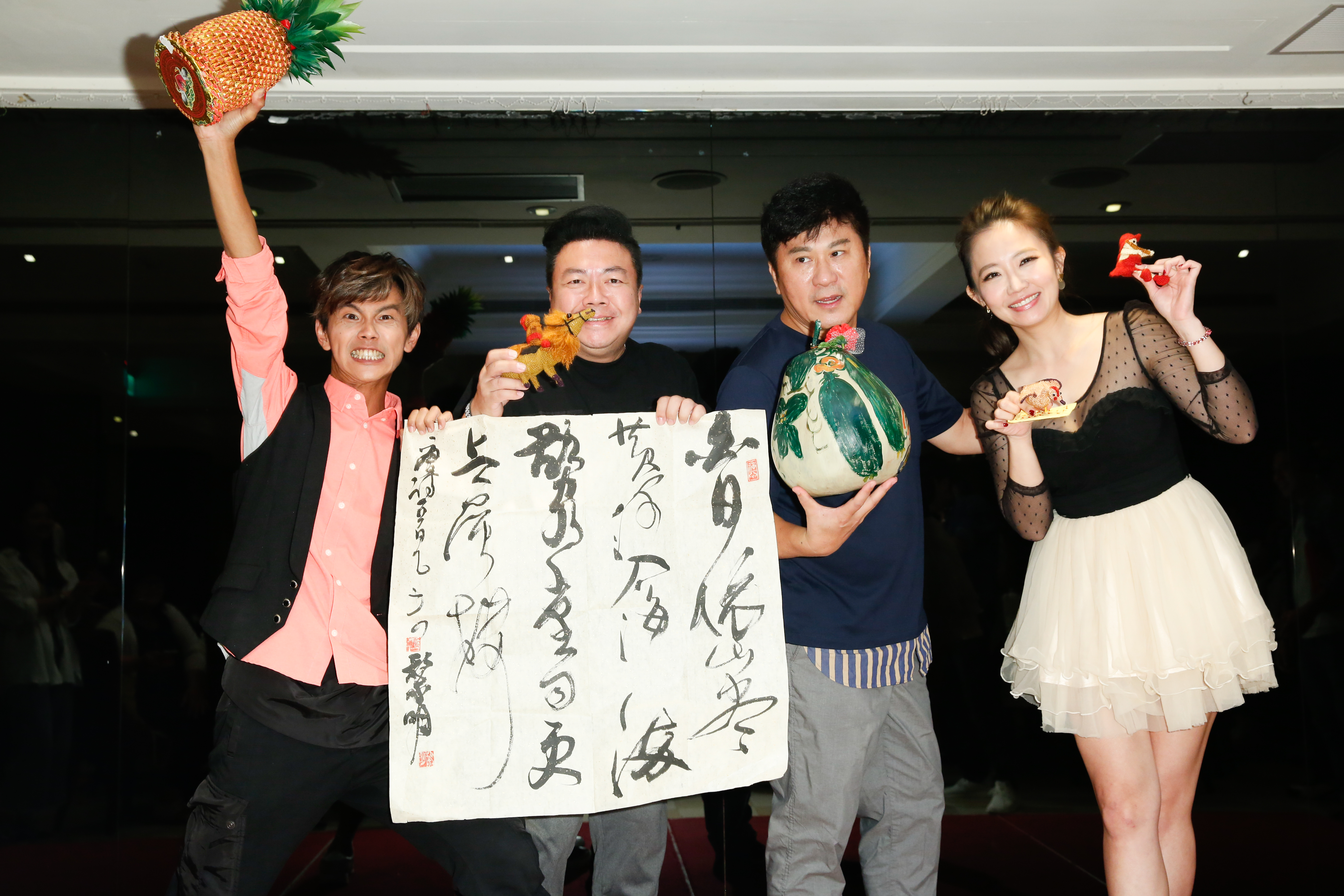 《綜藝大集合》主持人阿翔（左起）、董志成、胡瓜和謝忻出席金鐘入圍感恩餐會。