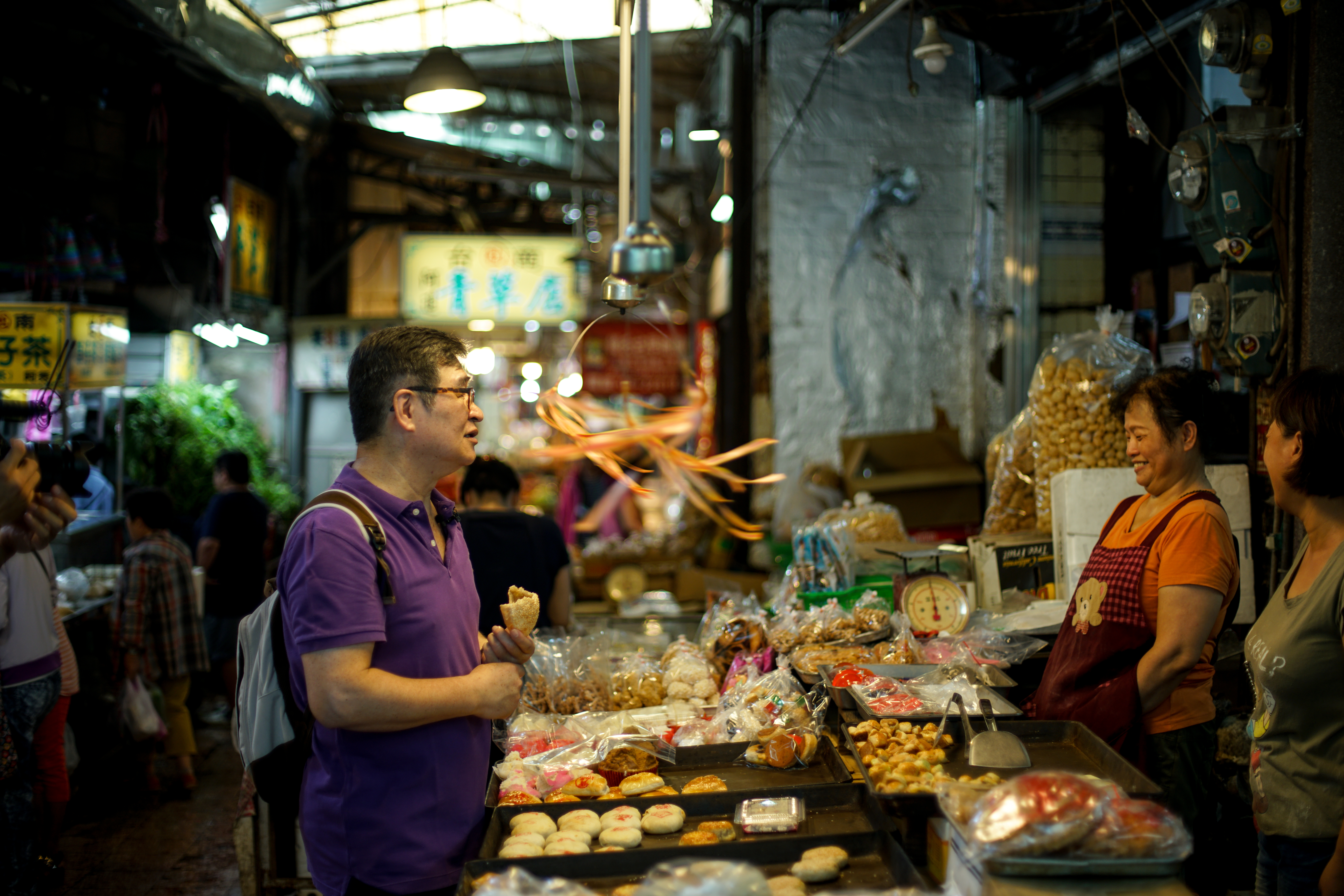 今年中秋節前，我們跟著很太愛台南、娶了台南太太，又定居在台南的「台南小吃一哥」王浩一，走訪他的台南私房老餅店。