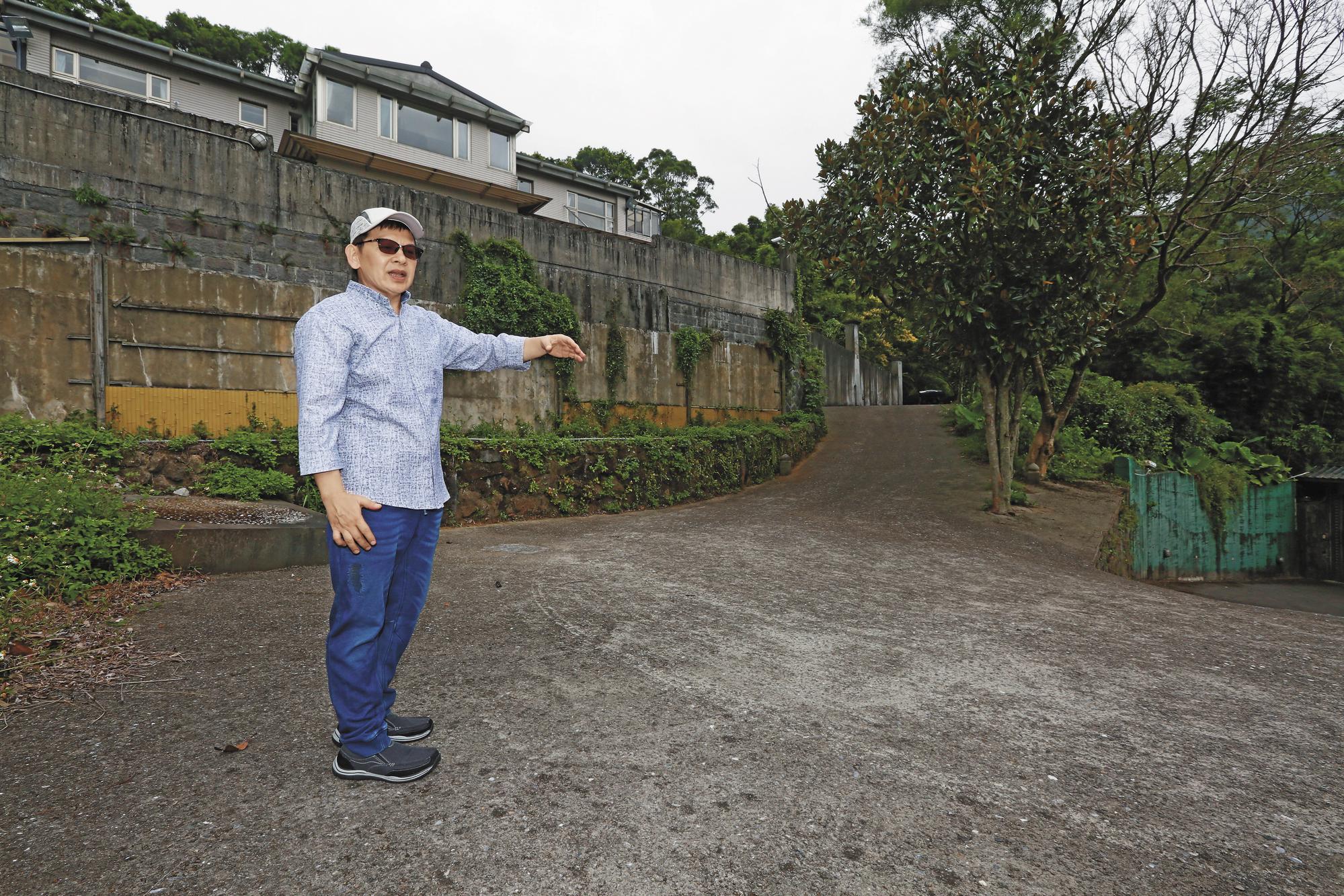 原本屬於李家的法定空地經重新分割後,現在竟成為鄰地地主所有。