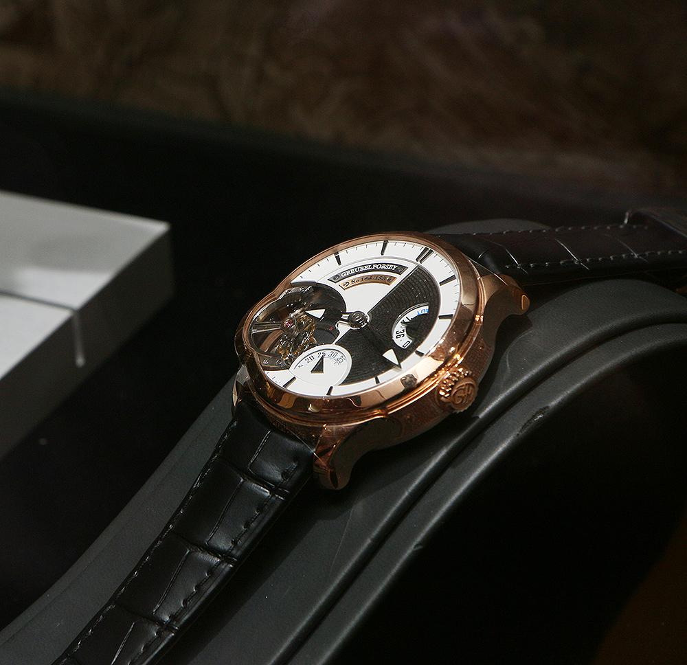 GREUBEL FORSEY 24秒陀飛輪復刻紀念版，全球限量11只，定價新台幣1250萬元。