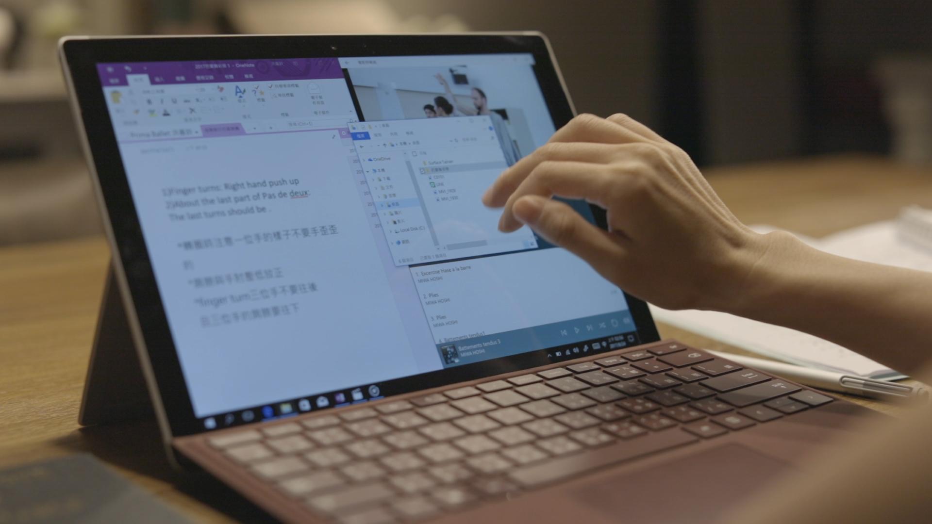 New Surface Pro維持一貫的纖薄輕巧,效能變得更高階,可輕鬆地執行任何應用程式。