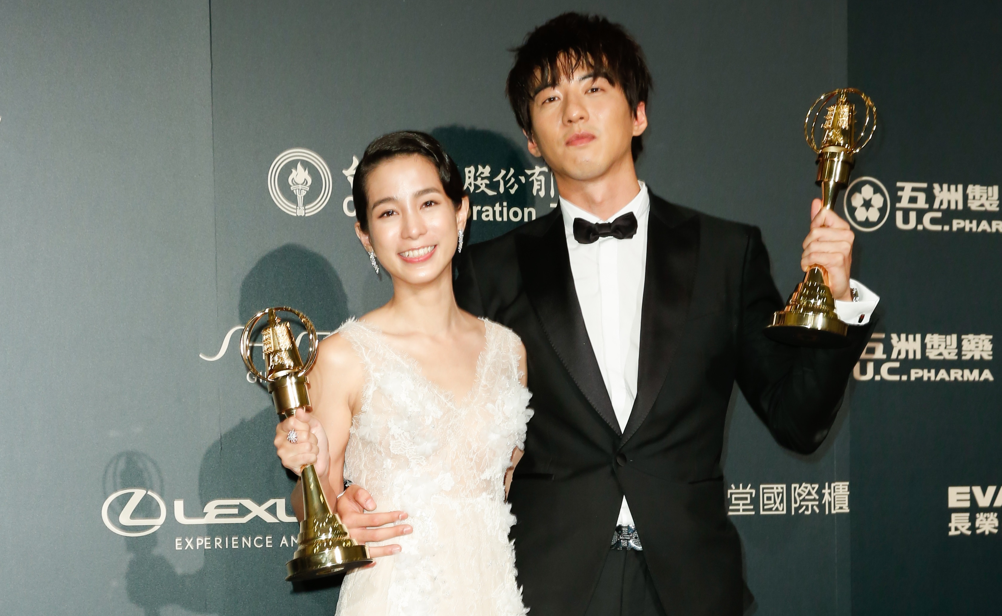 迷你視帝、后大爆冷門，分別由《最後的詩句》傅孟柏、溫貞菱拿下。