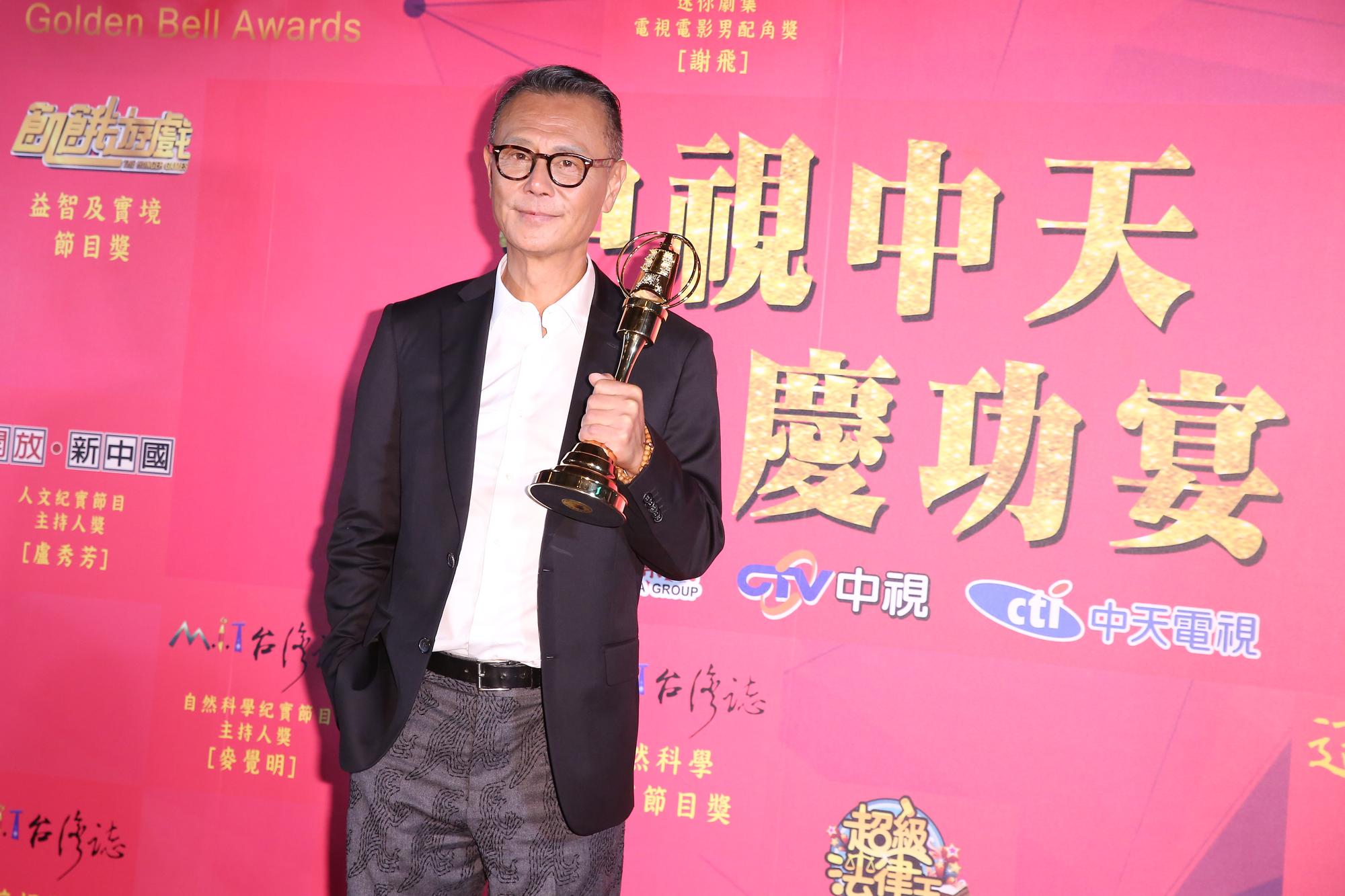 64歲劉德凱外型依舊翩翩,他卻表示自己曾經攝護腺肥大,容易憋不住尿。