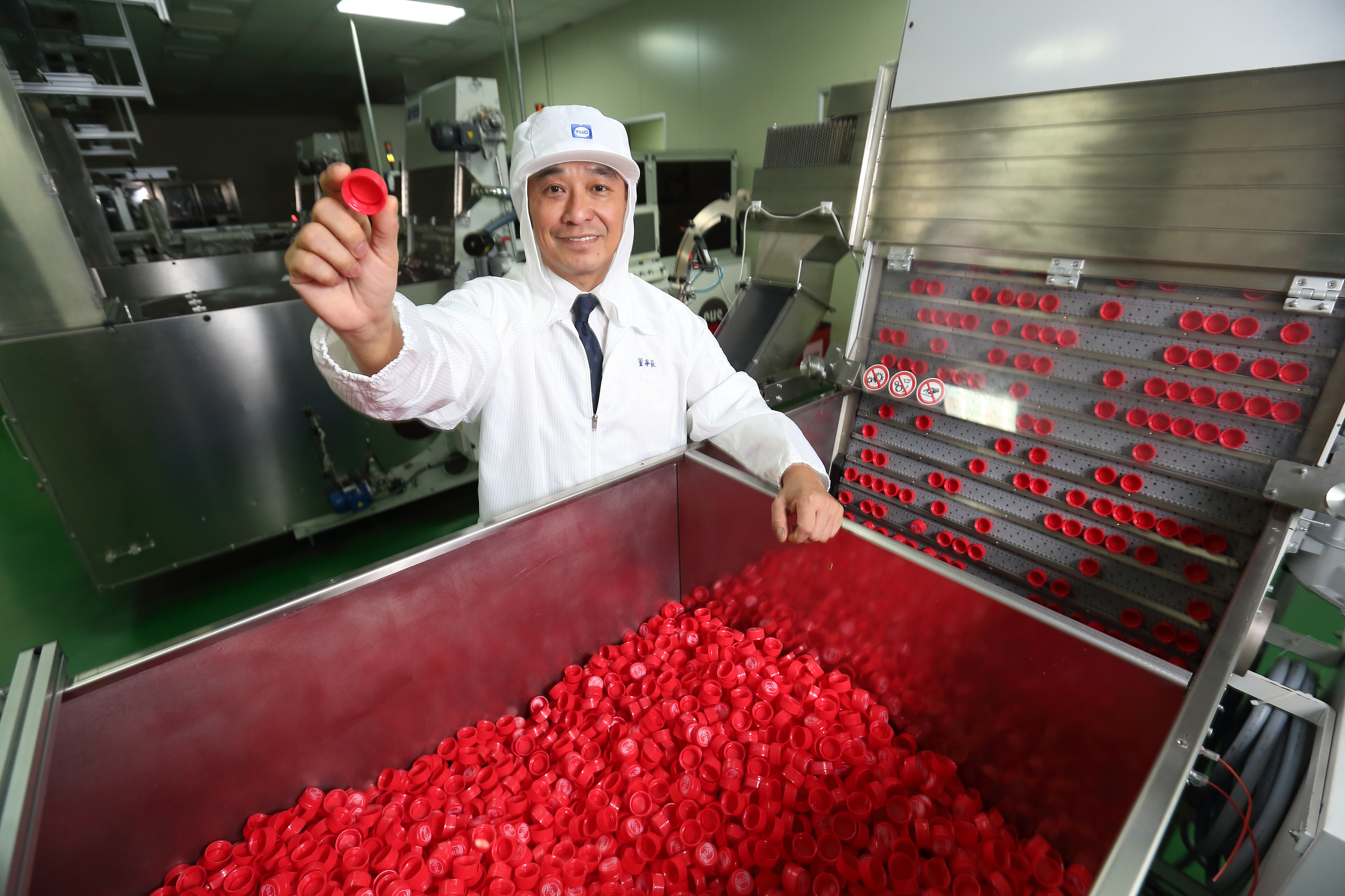 宏全國際生產全台灣8成食品及飲料相關的瓶蓋，跟台灣人的生活密不可分，圖為董事長戴宏全。