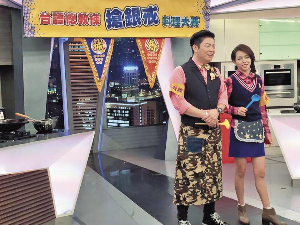 《型男》十年，夏于喬不只習得主持，還有燒菜廚藝。（翻攝自《型男大主廚》臉書）