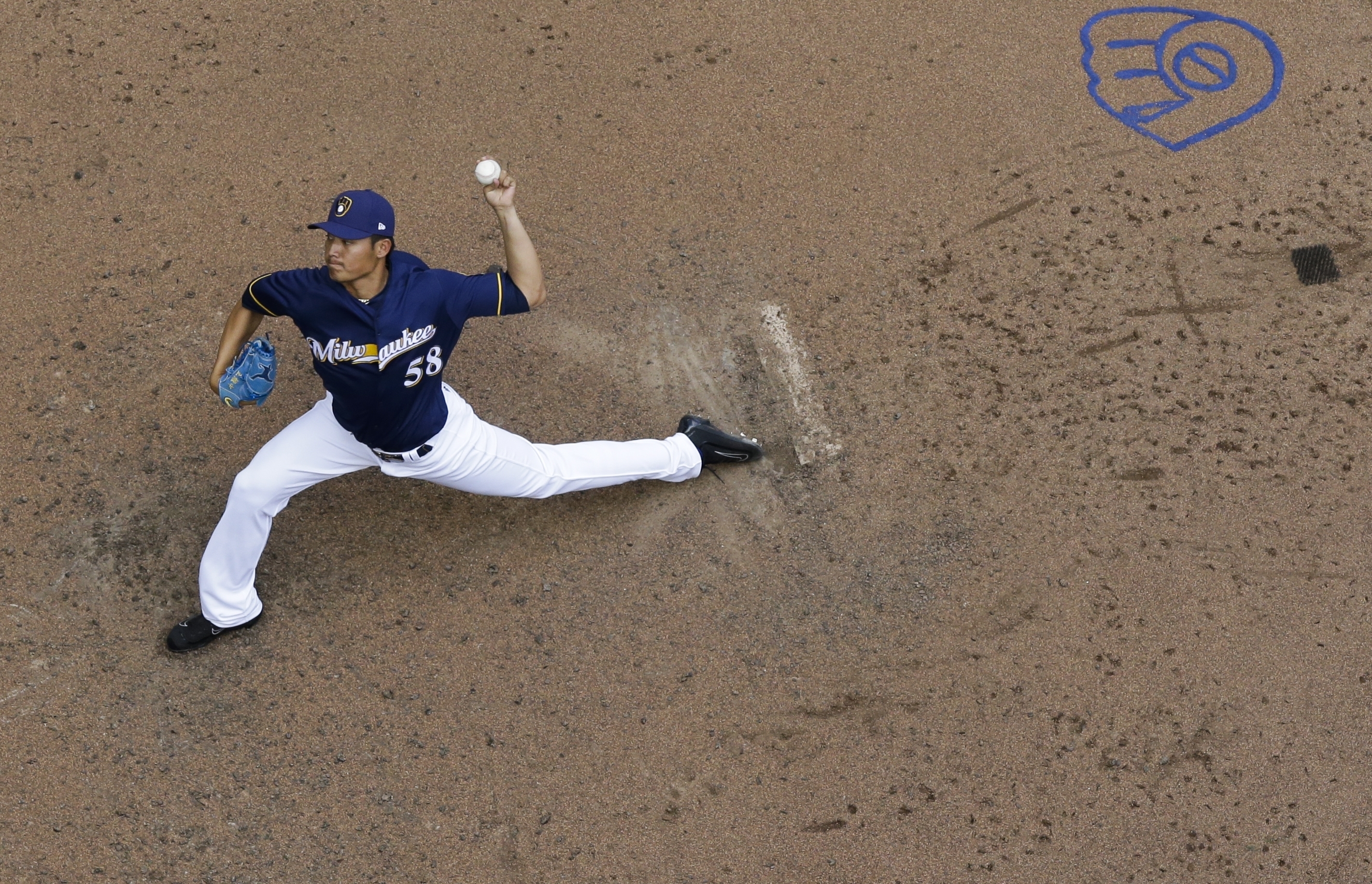 加強控球的穩定度，是王維中明年必須面臨的課題。（達志影像）