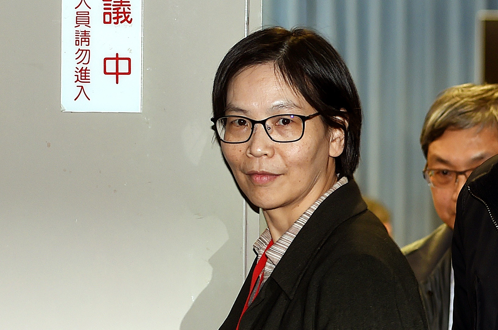 市長室主任蔡壁如直批柯文哲連自己的嘴巴都無法自治。