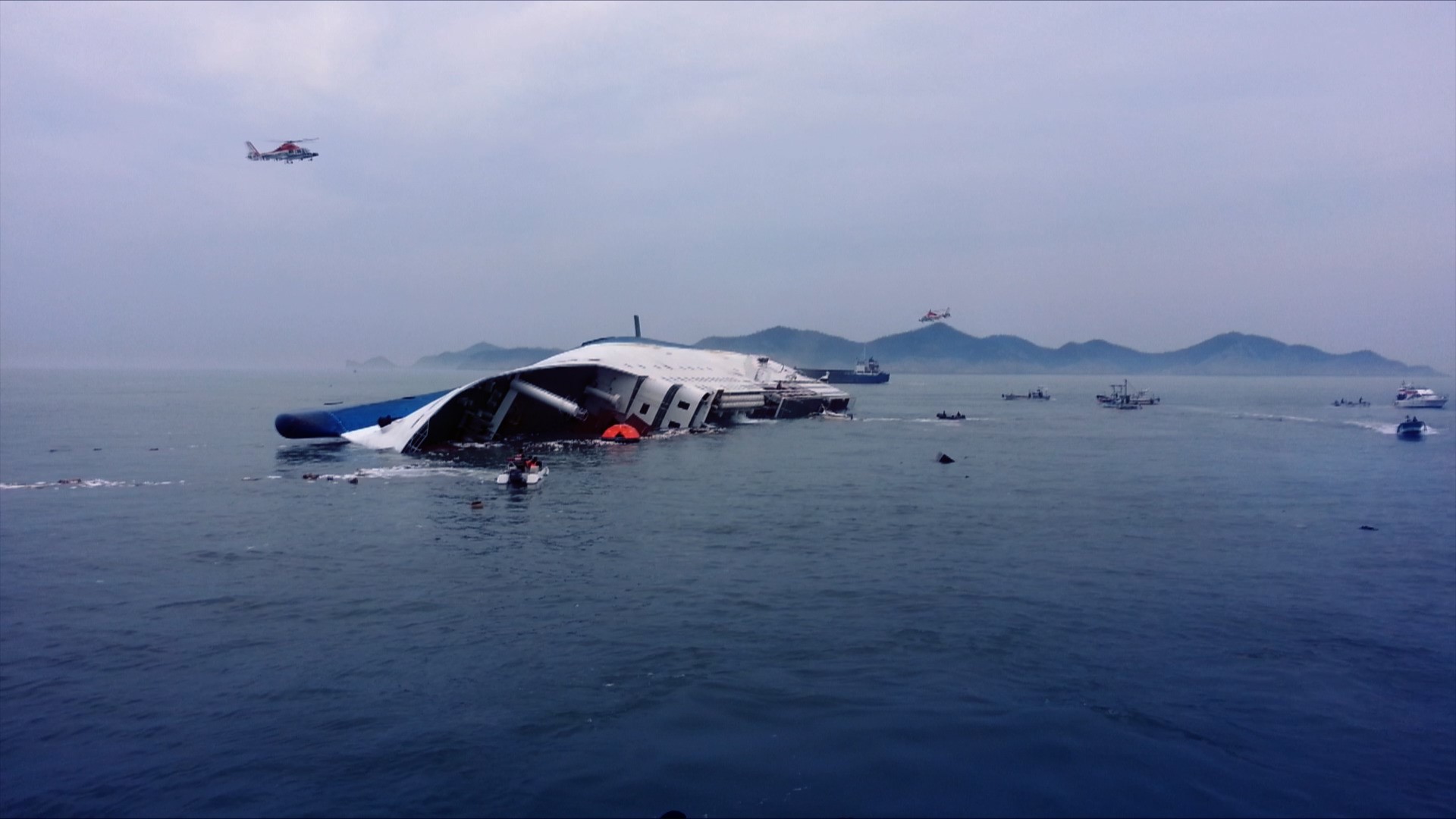 世越號沈船事件紀錄片《潛水鐘》，揭露南韓朴槿惠政府的無能與延遲救援。（釜山影展提供）