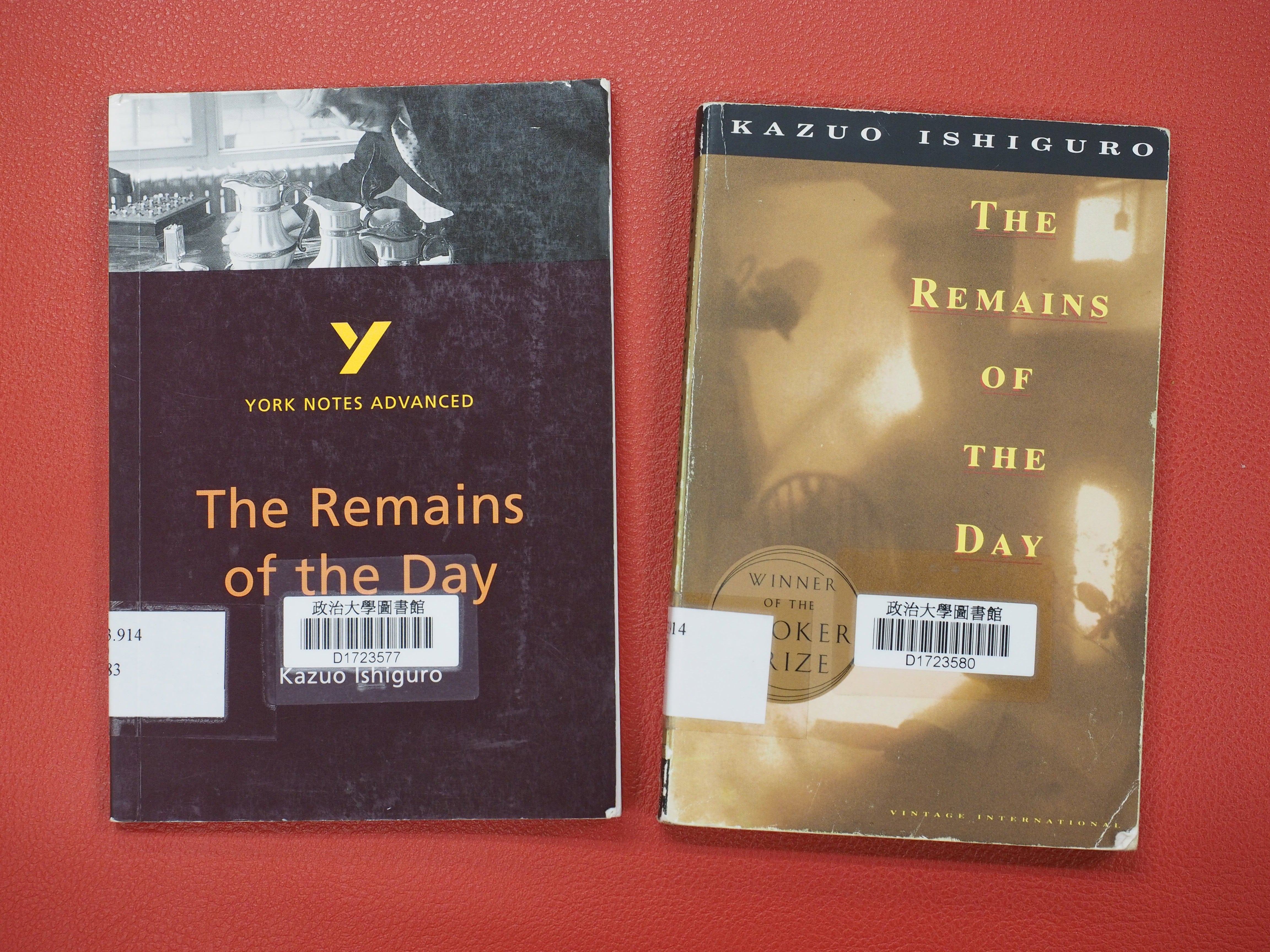 英文版《長日將盡》小說。（東方IC）