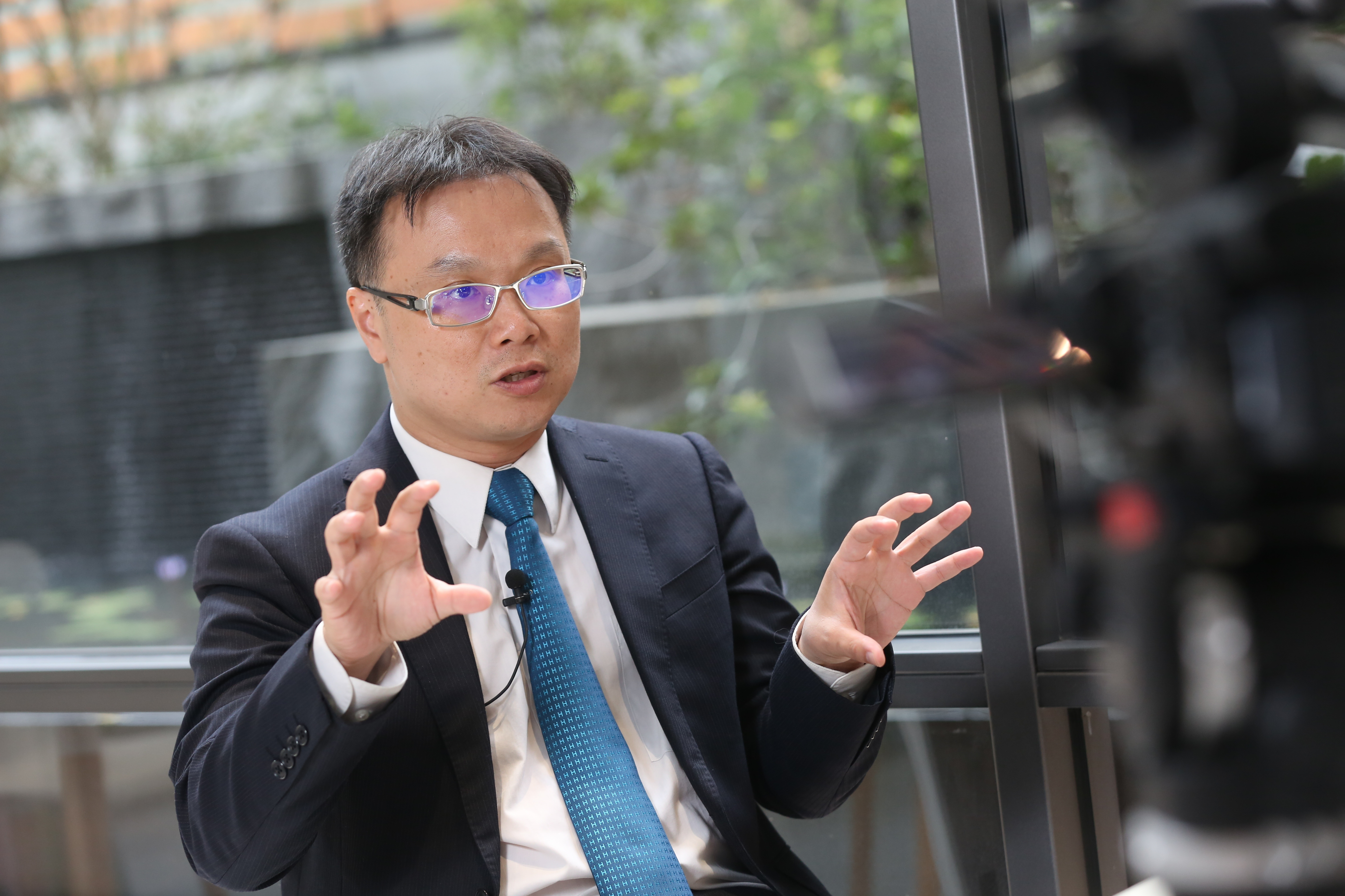 陳唯泰曾習武一段時間，並以詠春拳為主，他因此從武術對戰中，發掘出股票操作方式。