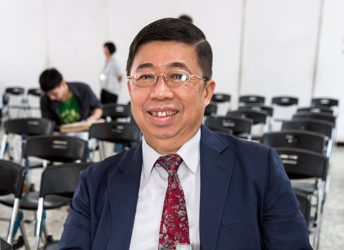 南紡董事長侯博明拚轉型，未來將獨立發展百貨業。