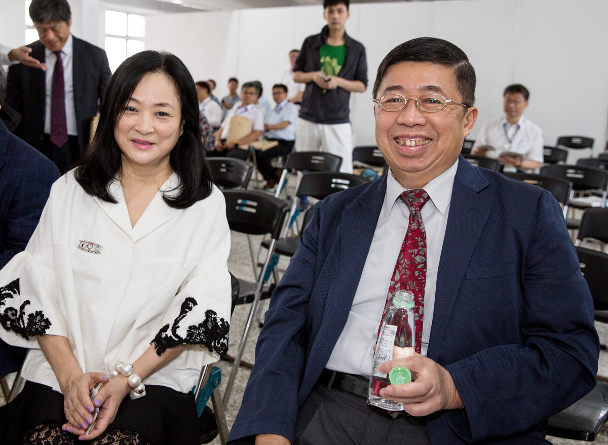 統一集團近來賣掉在南紡流通的股權，身為台南幫成員的高秀玲、侯博明，將各自發展百貨業。