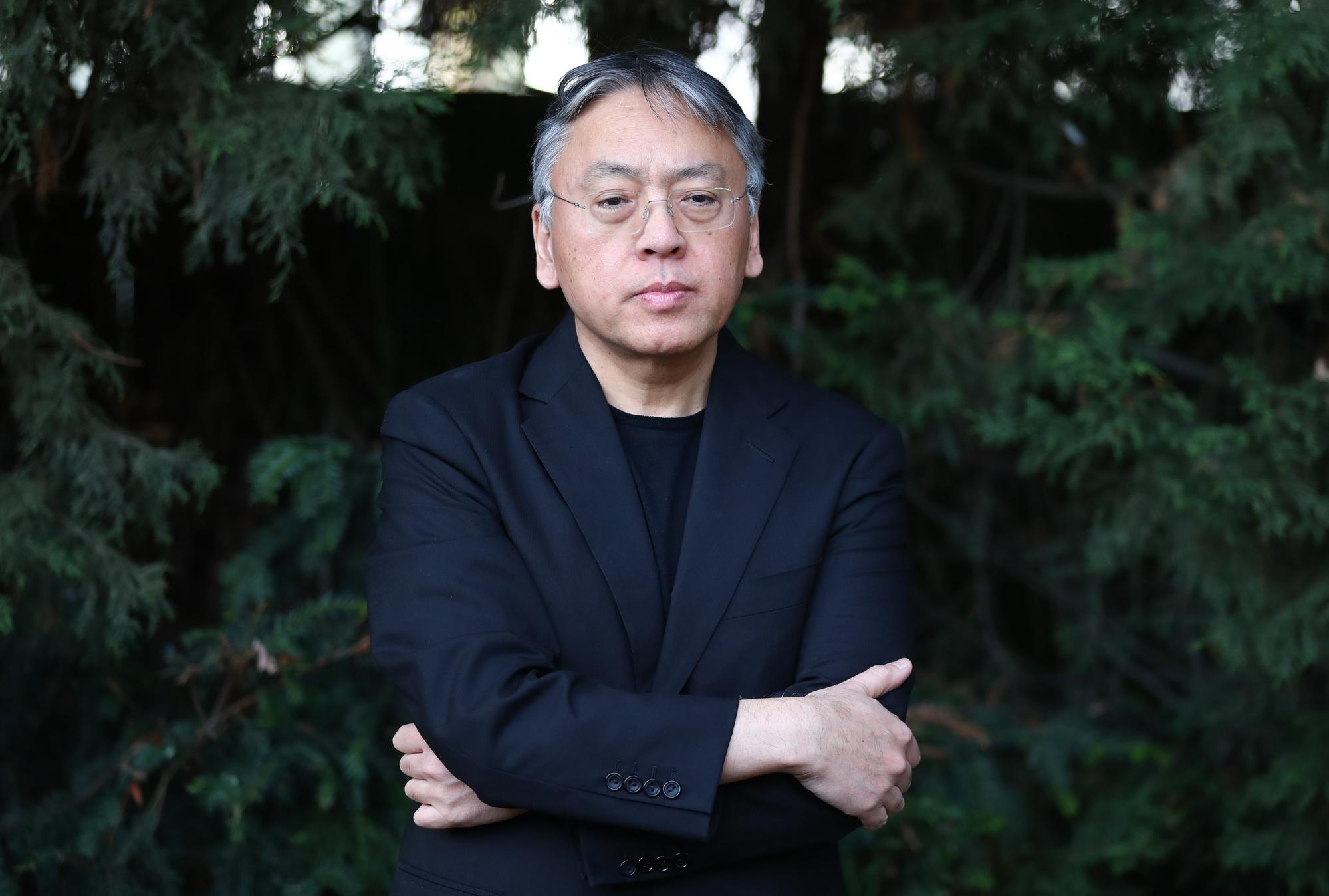 英國籍的日裔作家石黑一雄獲得今年諾貝爾文學獎。(東方IC)