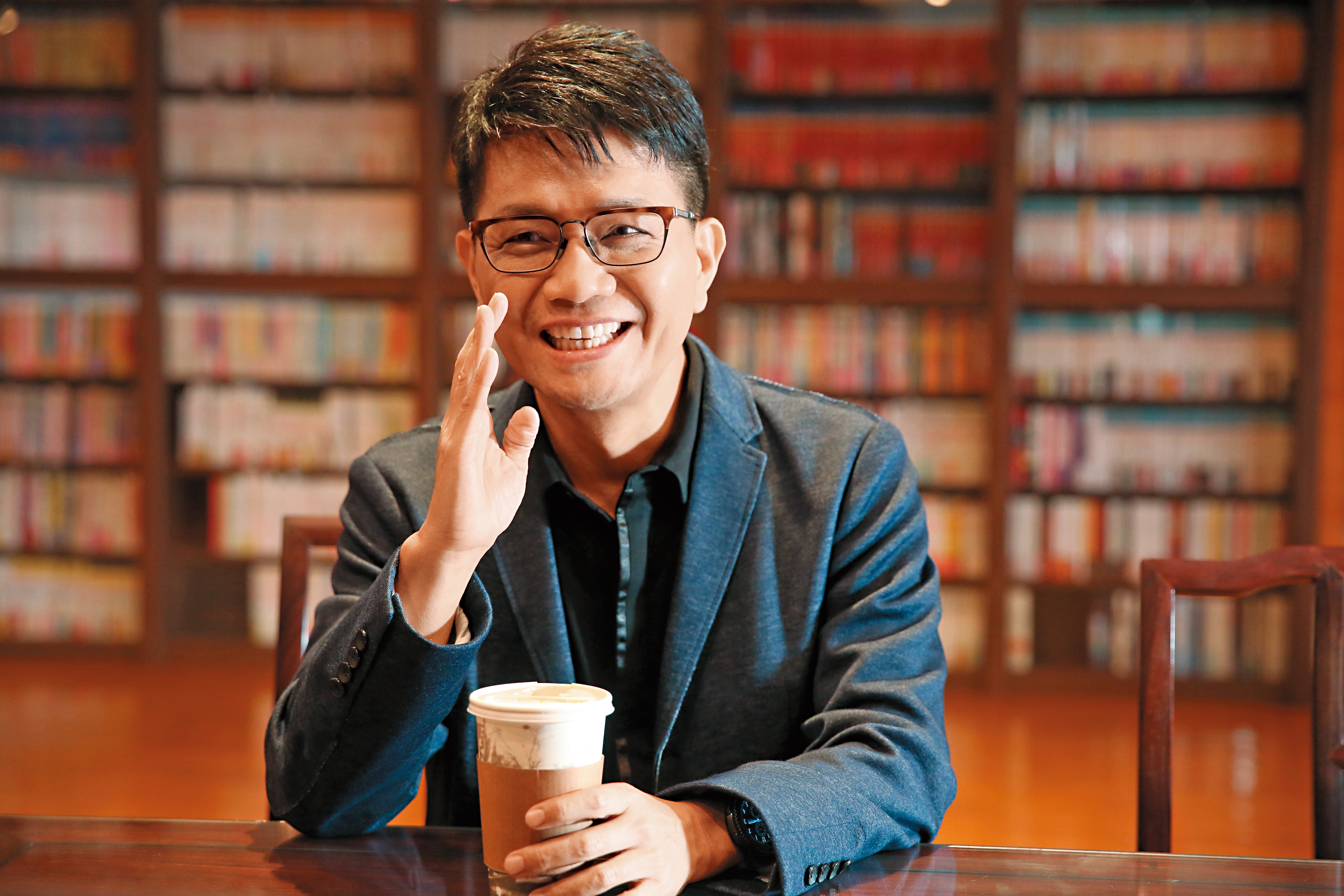 在許多好朋友眼中，侯文詠不只是聰明又樂觀，EQ還很高，總是能給予旁人豐沛的正能量。