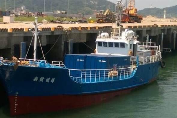 新發貳號失聯2日，海巡人員全面搜救中。（翻攝畫面）