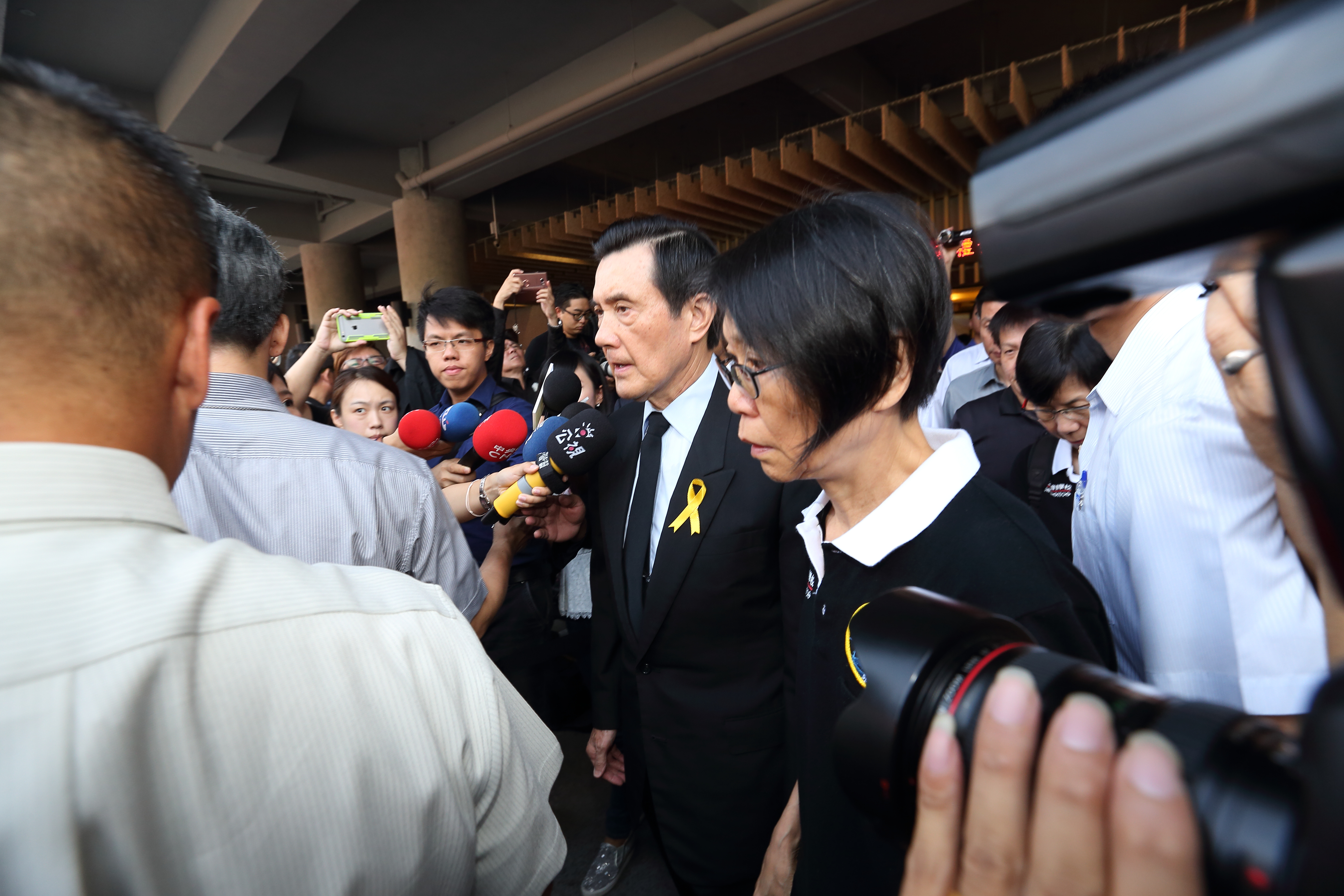 高院認為全案的關鍵88秒電話，沒有證據證明是馬英九撥打給黃世銘，二審無罪確定。