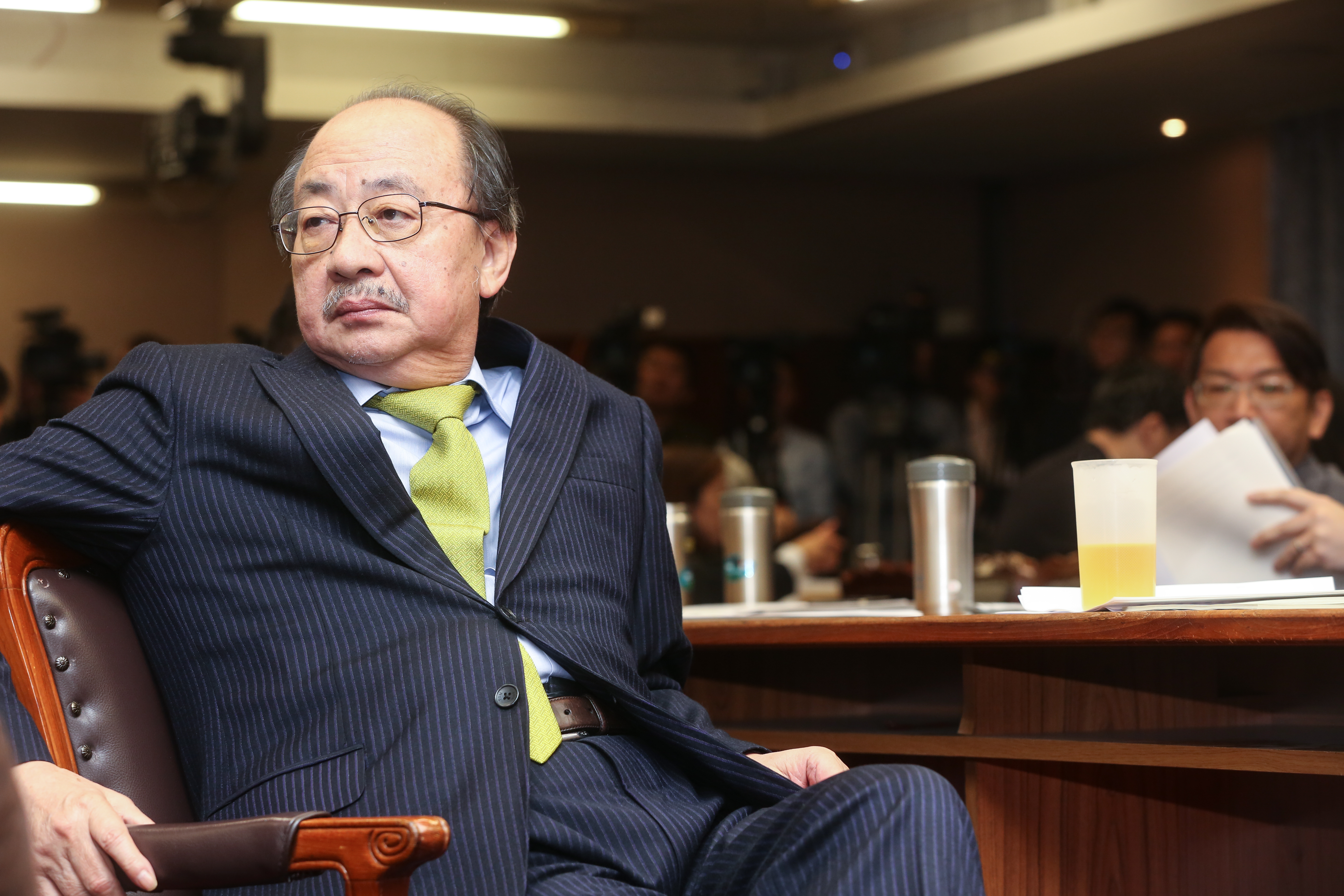 柯建銘以「昨喜國慶、今哀公義、黃鐘毀棄、瓦釜雷鳴」為題發聲明，痛批判決枉法。