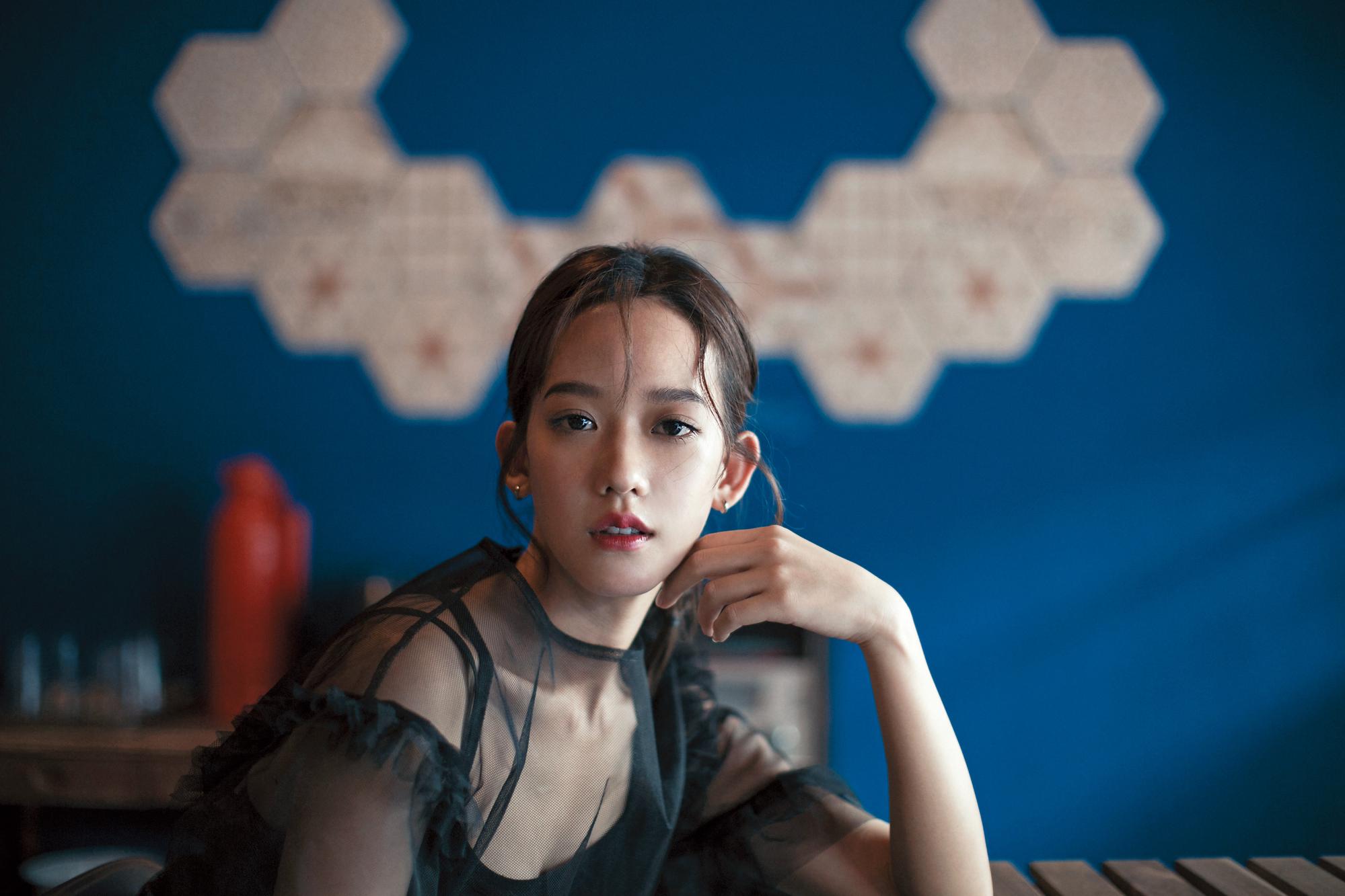 從排斥到開始喜歡演戲，孟耿如說，全因為那可以帶來體驗一個人生的奇妙感覺。