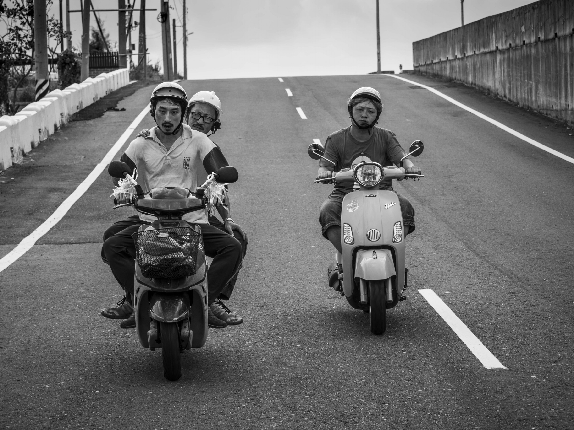 《大佛普拉斯》草根趣味背後，有底層小人物藏不住的悲涼。（甲上娛樂提供）