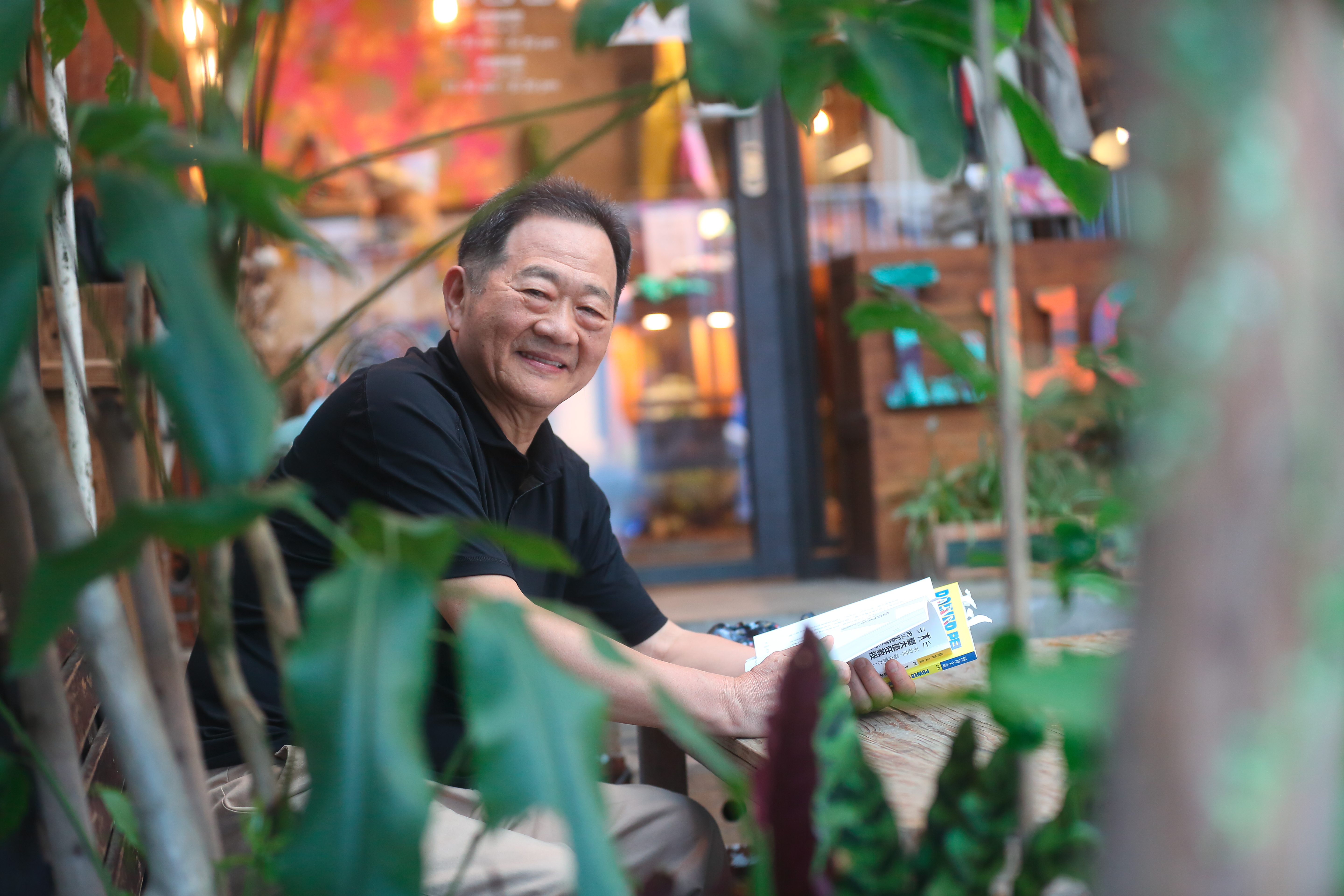 因為父親外遇，兒時的李錫錕都靠拳頭自我保護，從小正義感也比別人強烈。