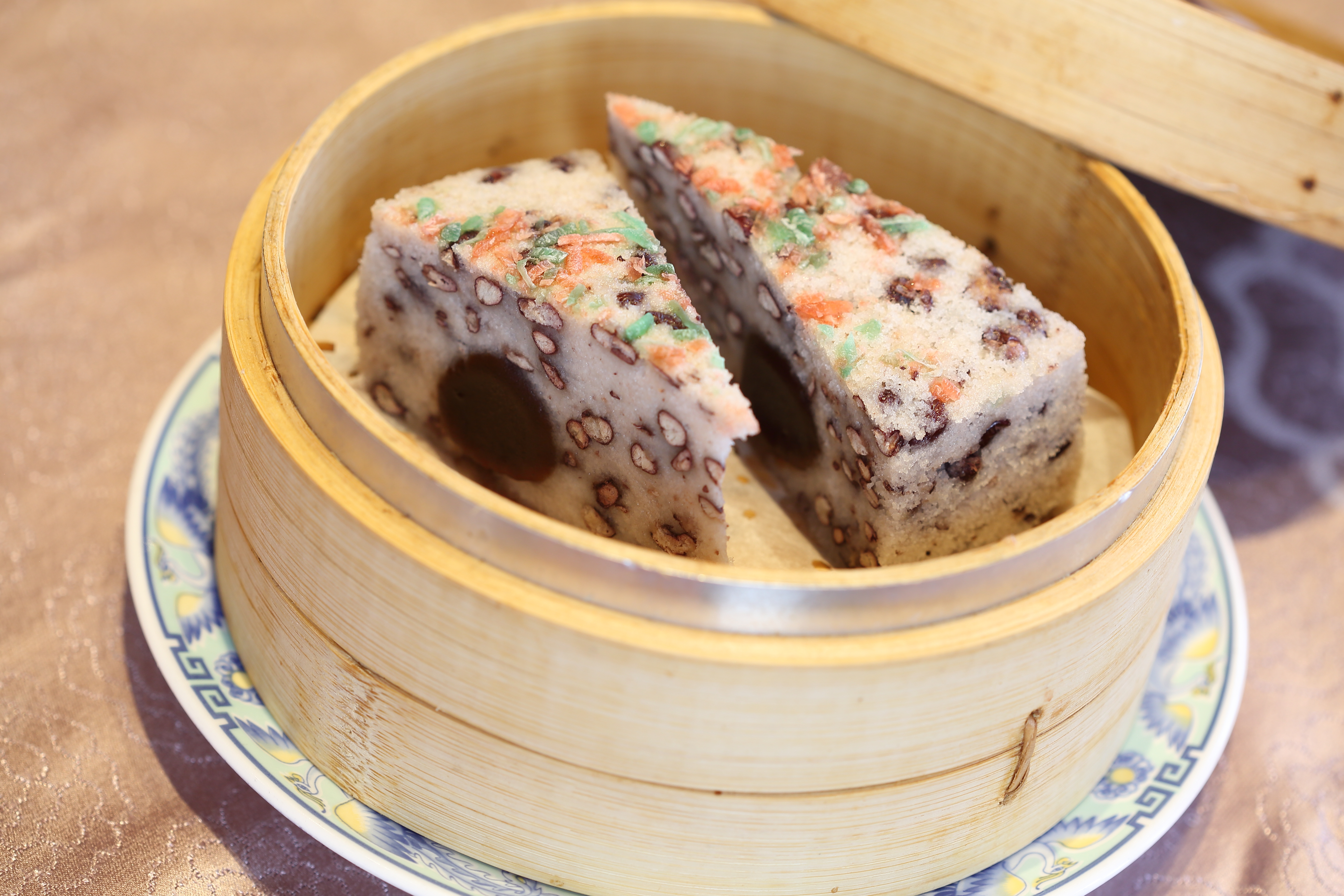 一塊蔣宋美齡愛吃的紅豆鬆糕，成了再度打響圓山老品牌的新招。