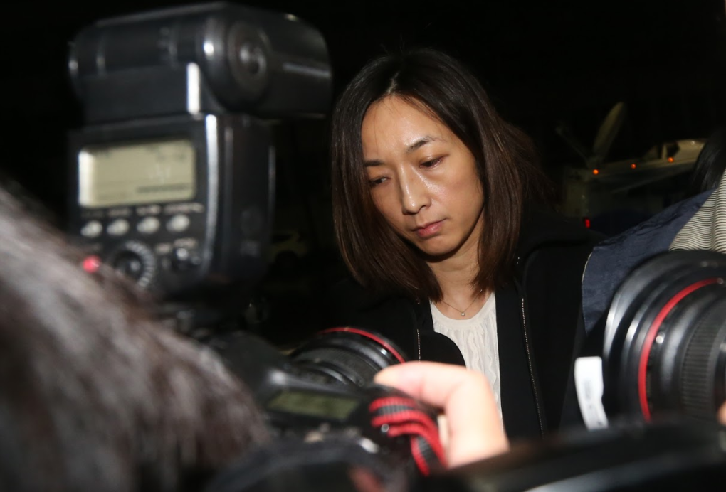 ASML併購漢微科內線交易案,邱慧平(中)的老公許耀仁涉嫌內線交易。