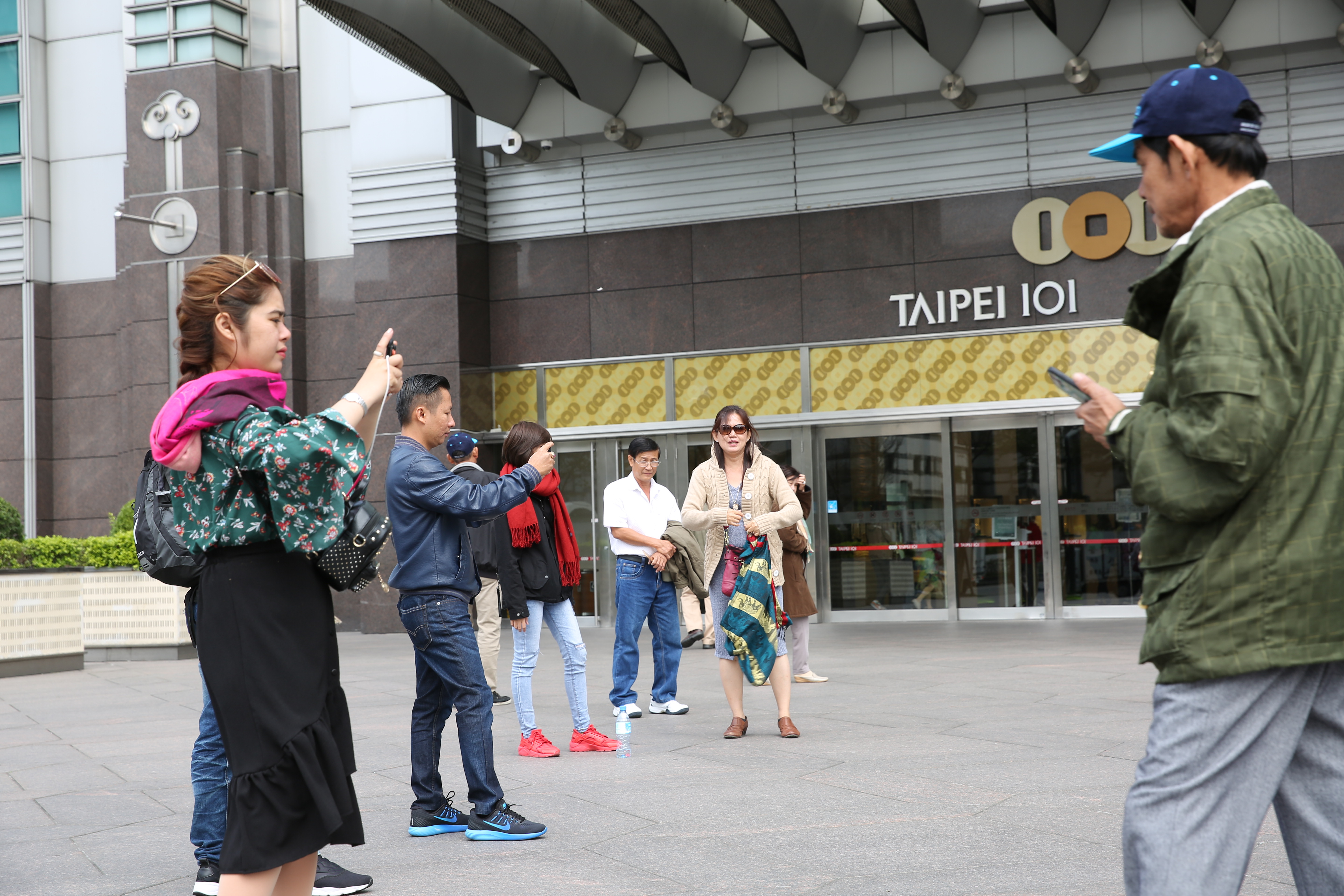 2年前來台觀光人口破千萬時，許多飯店門前車水馬龍，而今則以散客自由行為主，不一定會入住星級飯店，景氣差異明顯。