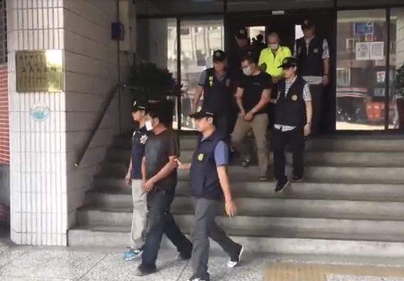 謝嫌、林嫌等人,涉嫌謊稱車輛失竊詐保,被警方移送法辦。(刑事局提供)