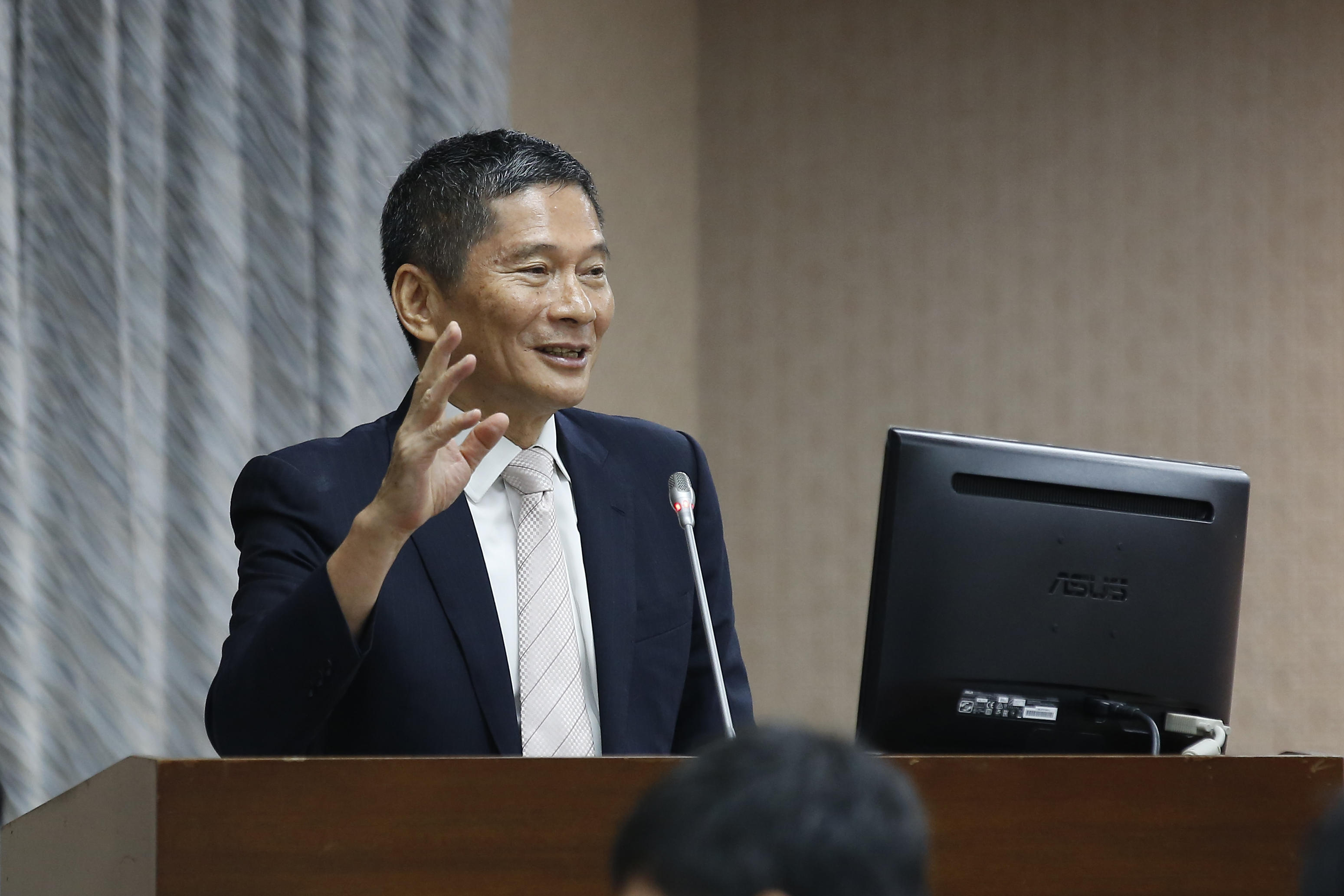 李永得在政務官職務上，並非首次為預算槓上藍委。