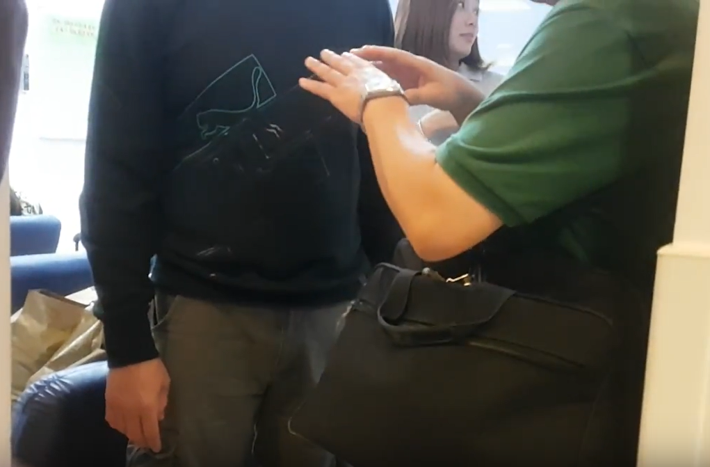 謝父侃侃而談謝生傷勢，希望大家一起集氣。