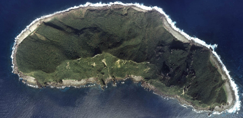 釣魚台列嶼由5個無人島組成,其中釣魚台是最大島,距離基隆約102海浬,台、日、中三方一直存在領土爭議。(翻攝維基百科)