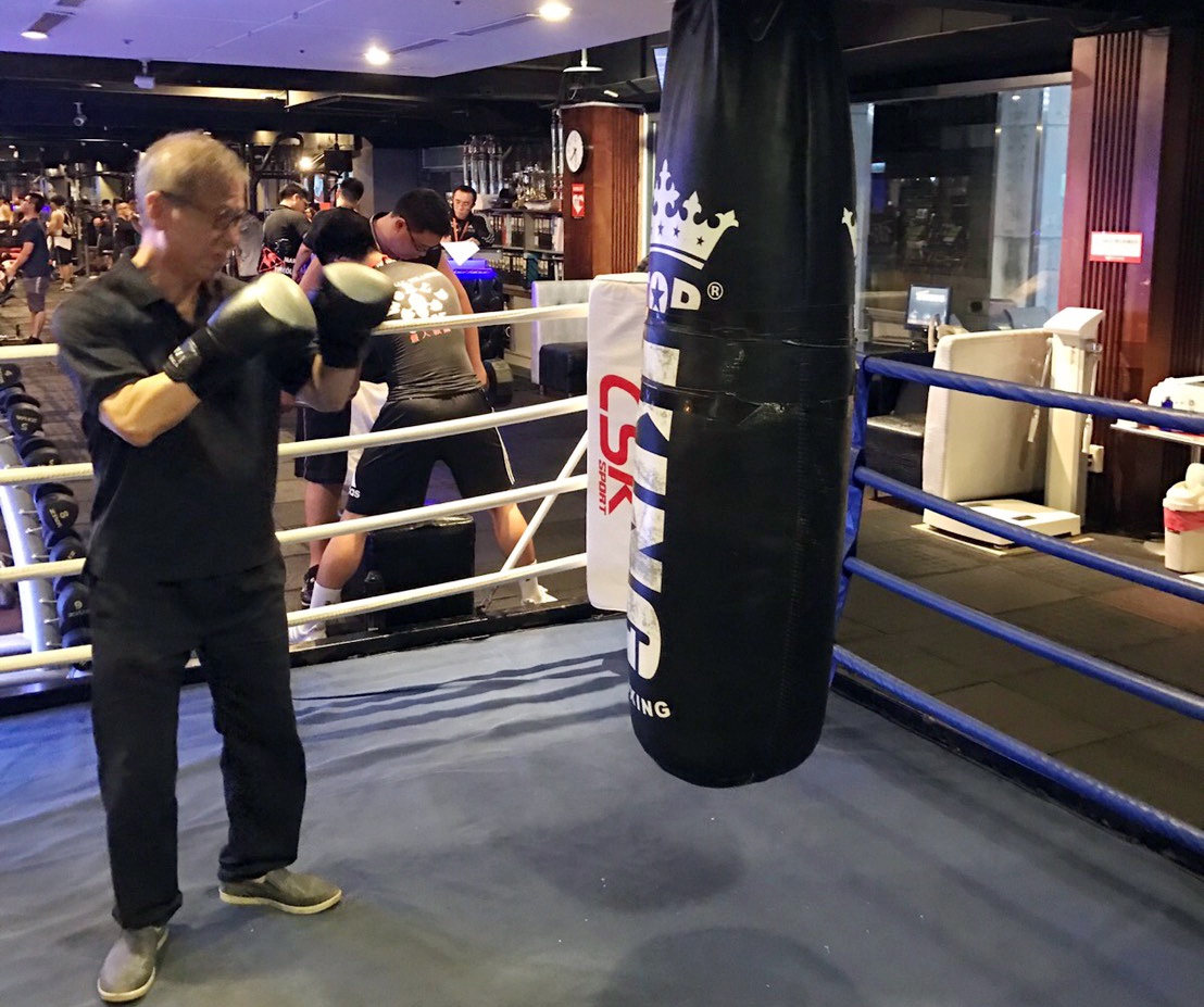 洪傳獻有一套沙包哲學，他認為敵人就像沙包一樣，要隨時掌握對方的動態。（洪傳獻提供）