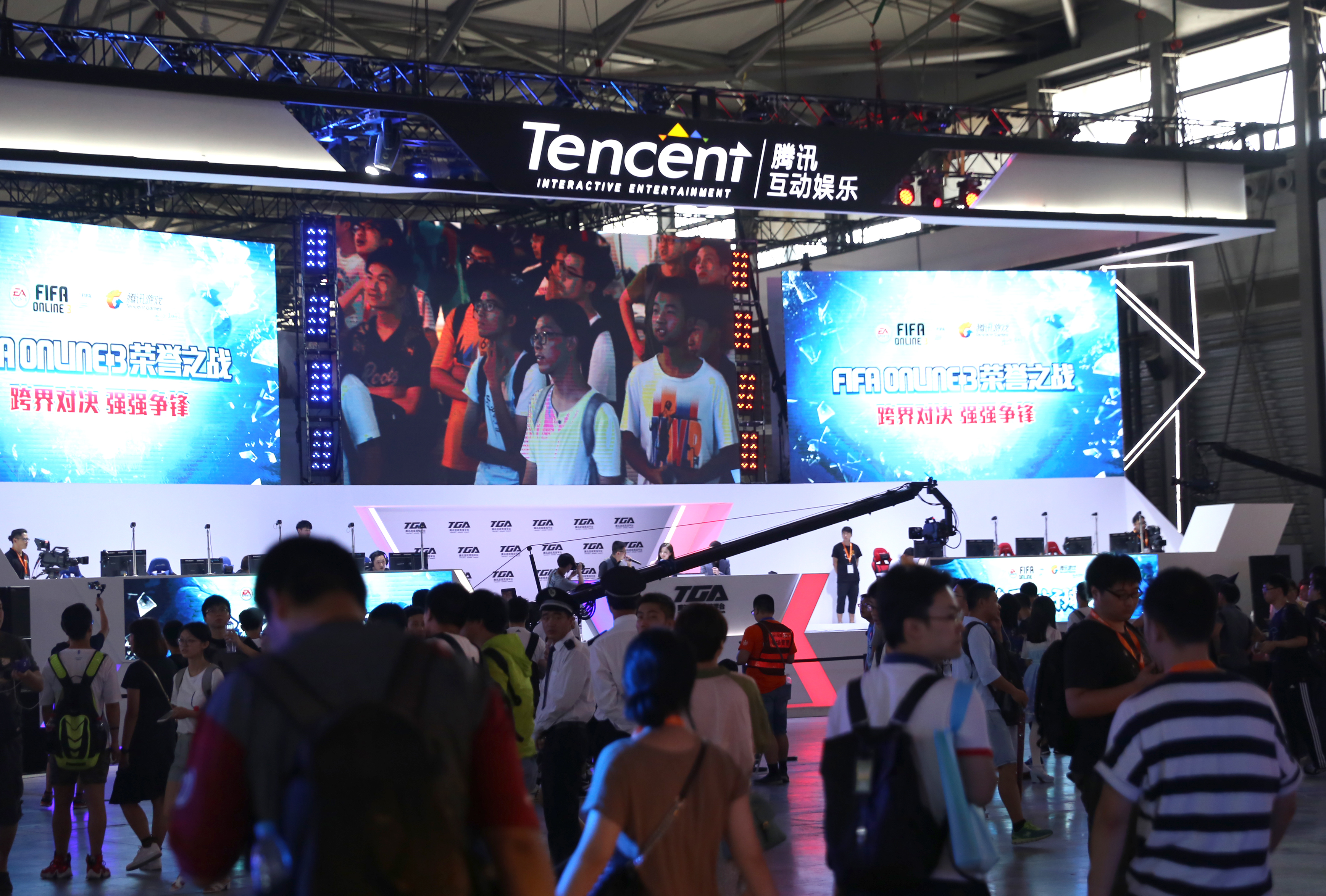 從QQ崛起，騰訊又進一步跨入遊戲領域，與盛大、巨人網路競爭，成為中國遊戲業的一方之霸。（東方IC）