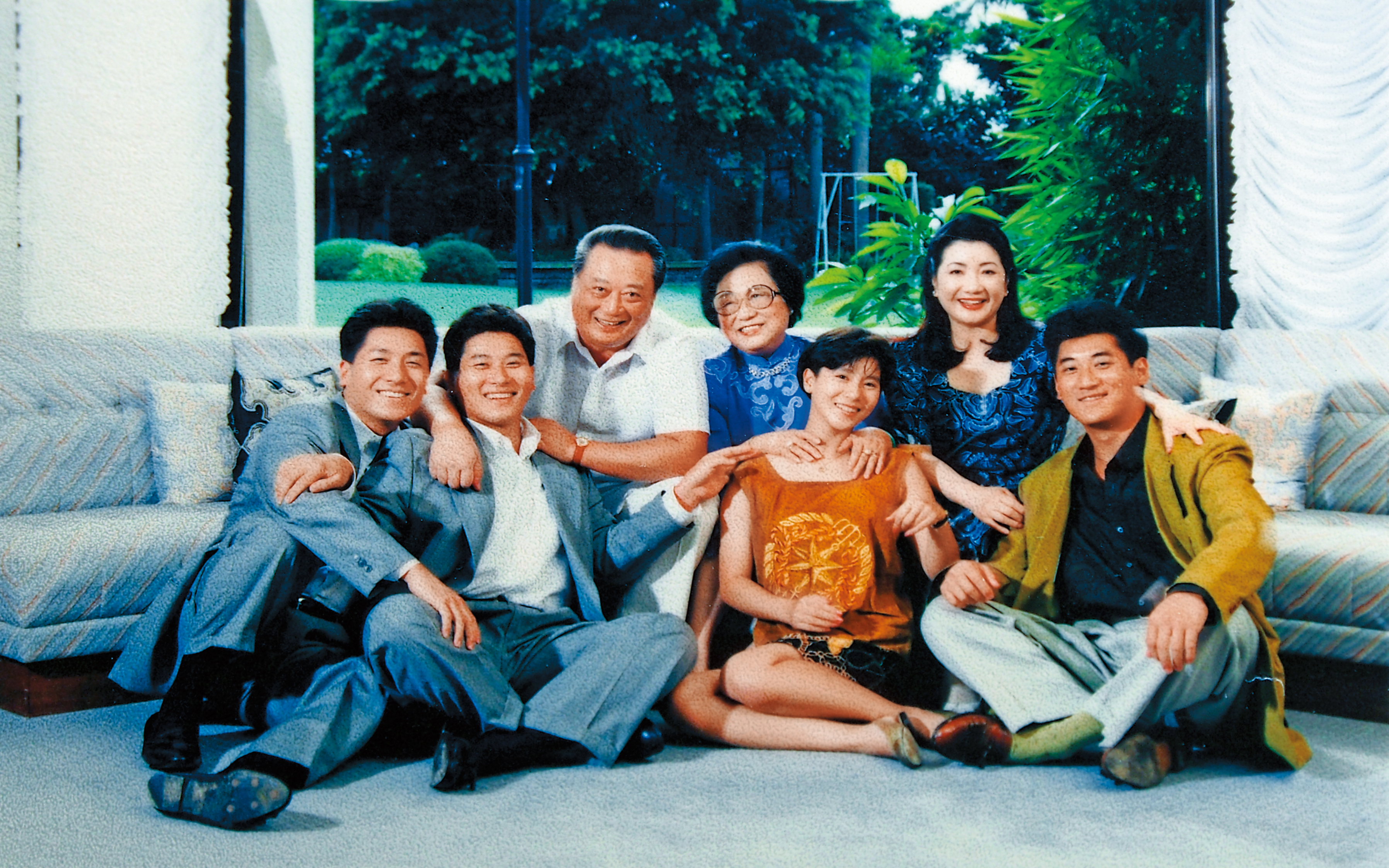 辜林瑞慧談3子1女，最開心辜家手足感情好，她也操心子女們的健康，因為辜仲諒腸胃不好，還特地引進棗精，還規定他要在傍晚時吃。（翻攝辜濓松先生追思集）