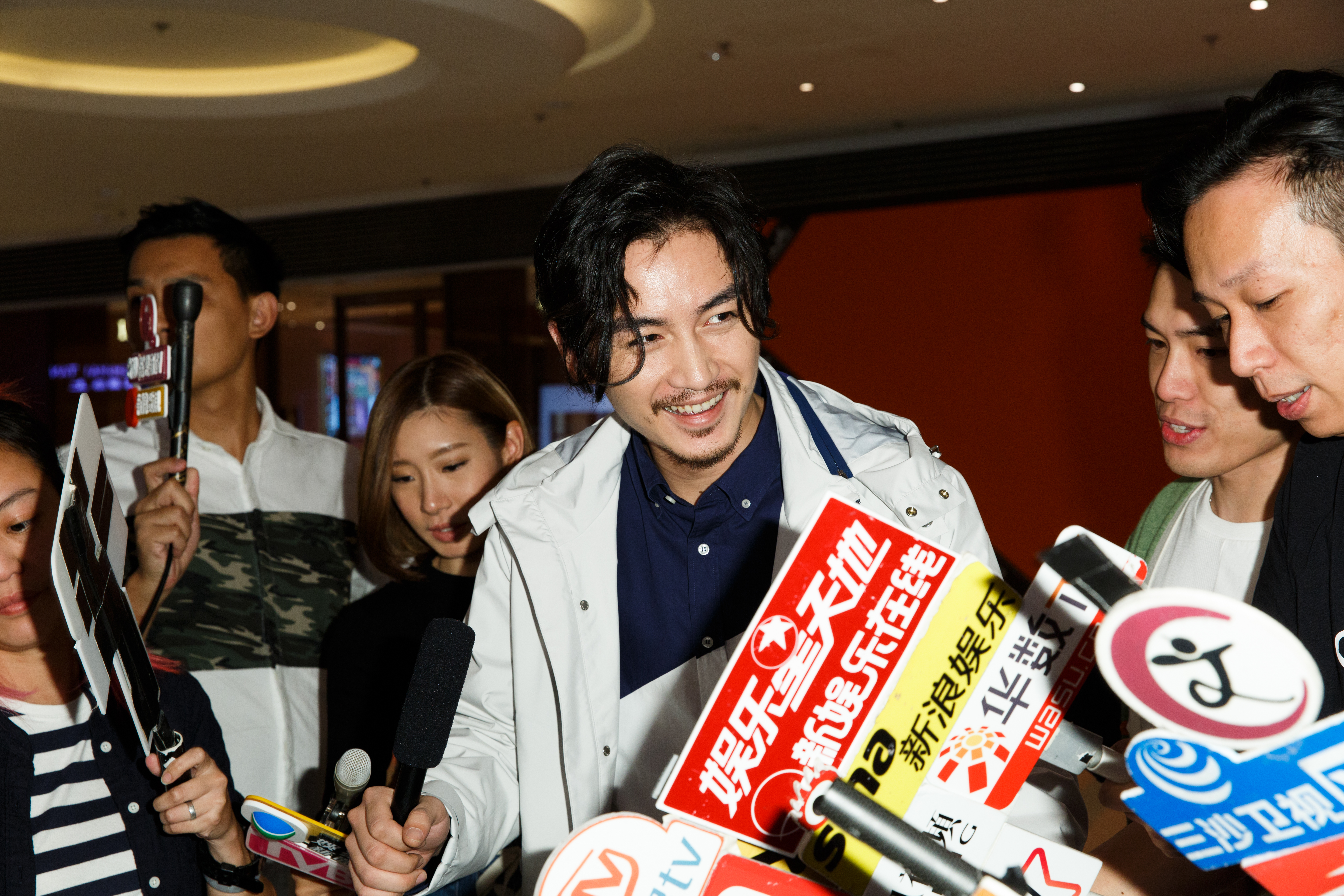 陳曉談到兒子，原本帥臉立即露出微笑，大方談兒子近況。