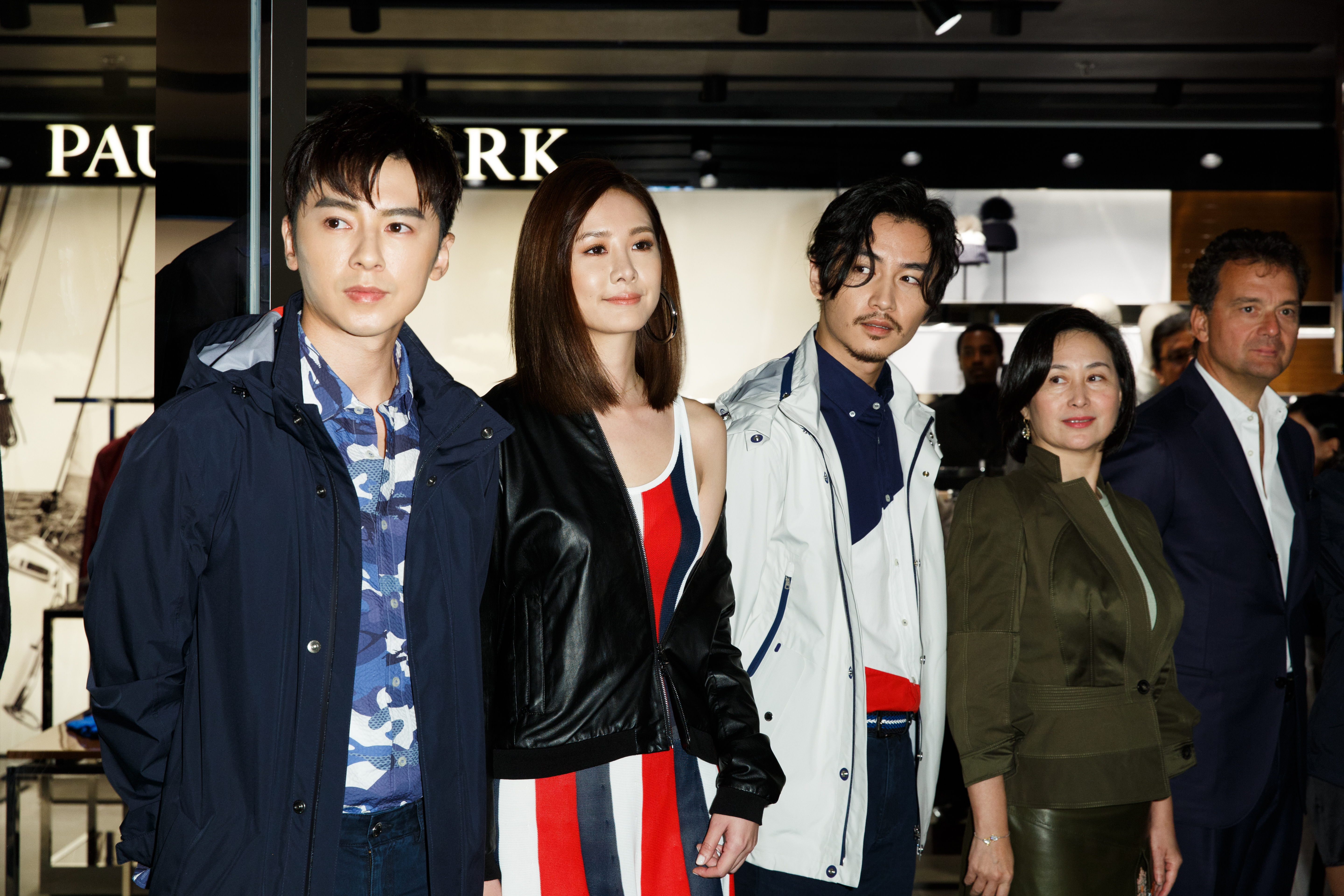  義大利品牌〈Paul&SHARK〉在香港開幕，特別找來中港台三地明星出席，包括台灣藝人李國毅（左起）、安心亞、中國的陳曉。